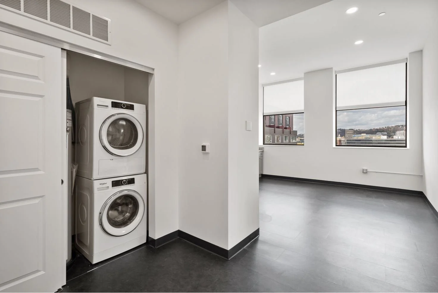 washer dryer.JPG