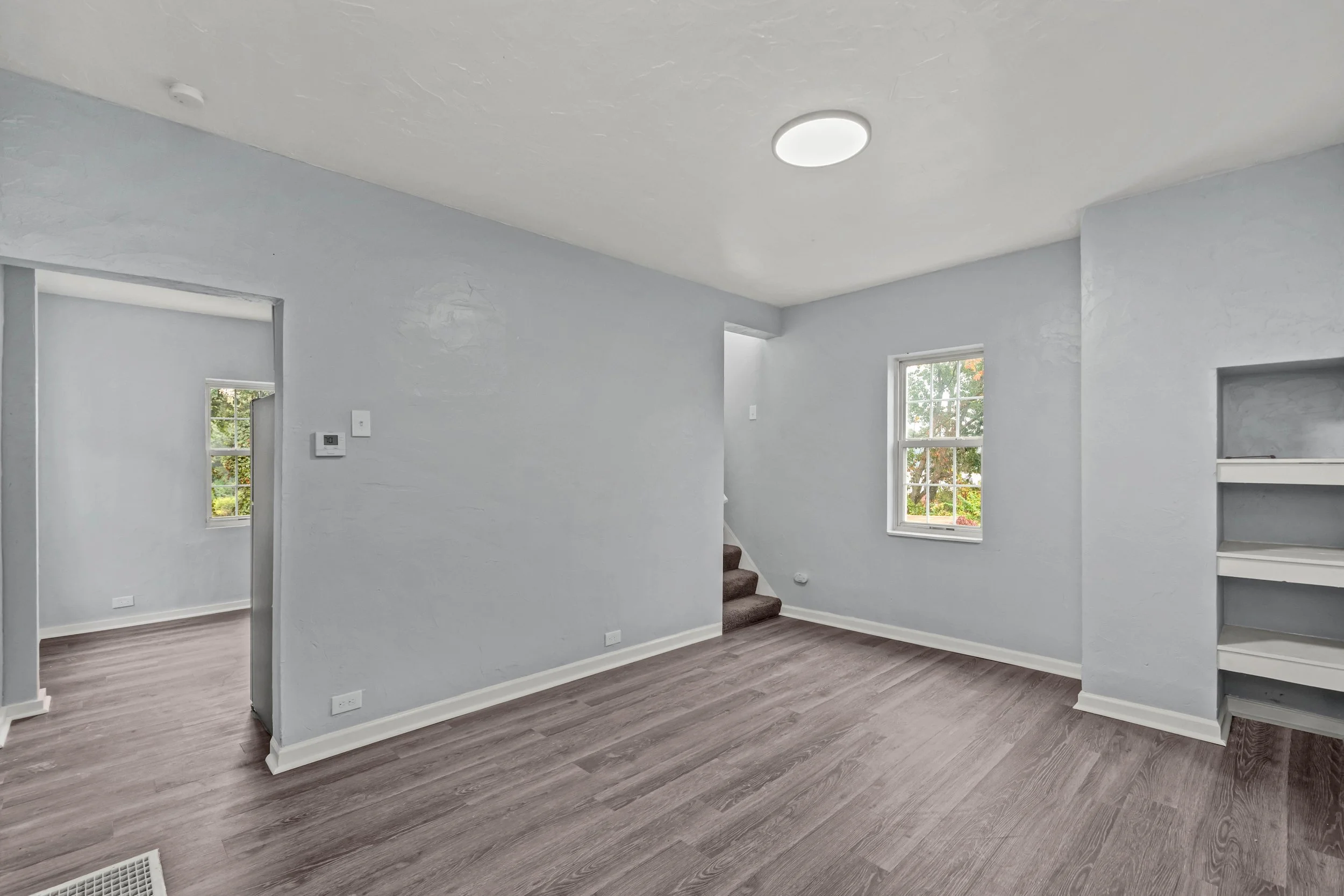 Living Room_ 904 Hilltop-2 (2).jpg