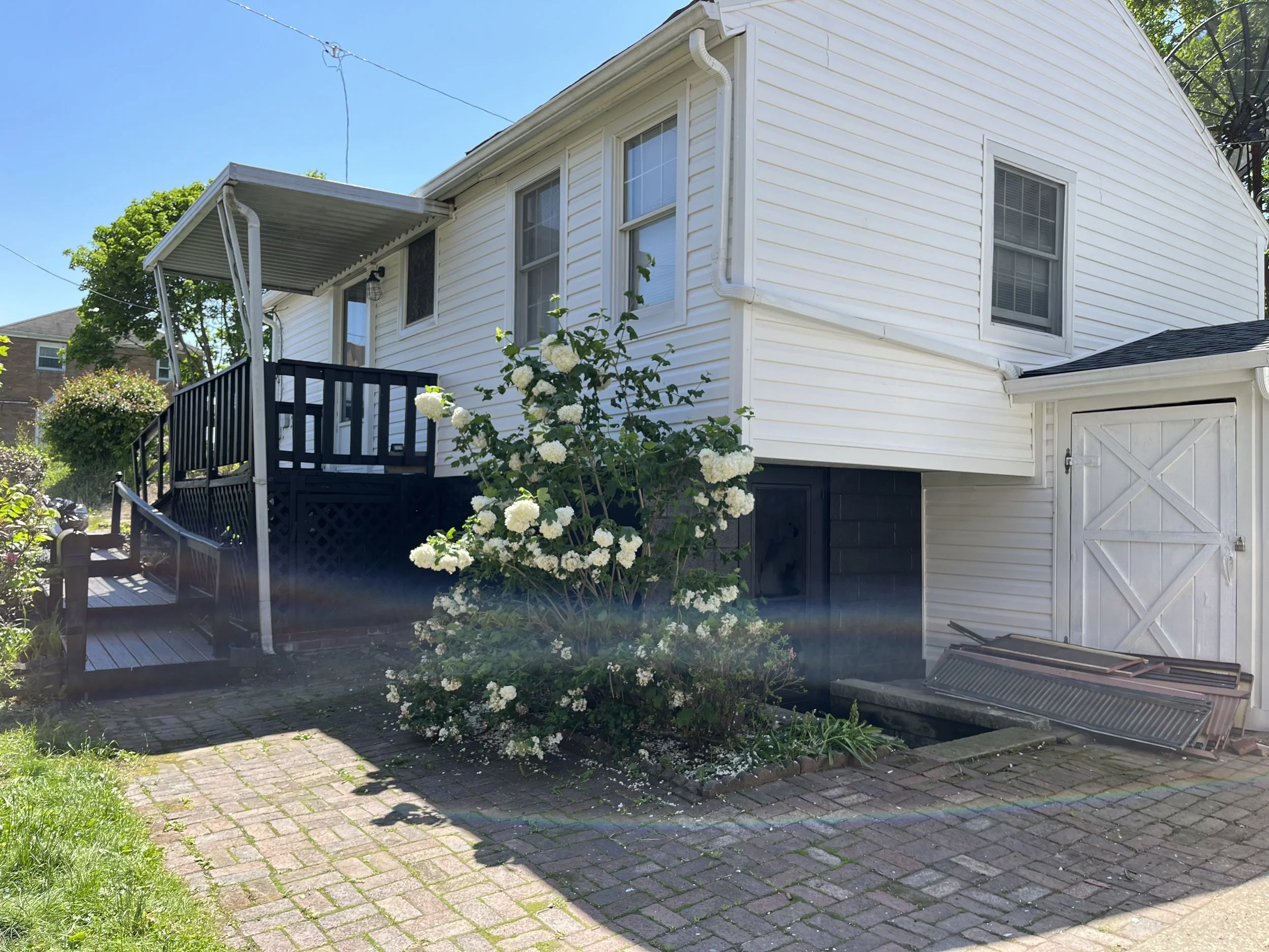 422 Mitchell Ave. Rear Clairton, PA. 15025 1-Bedroom (5/13/26)