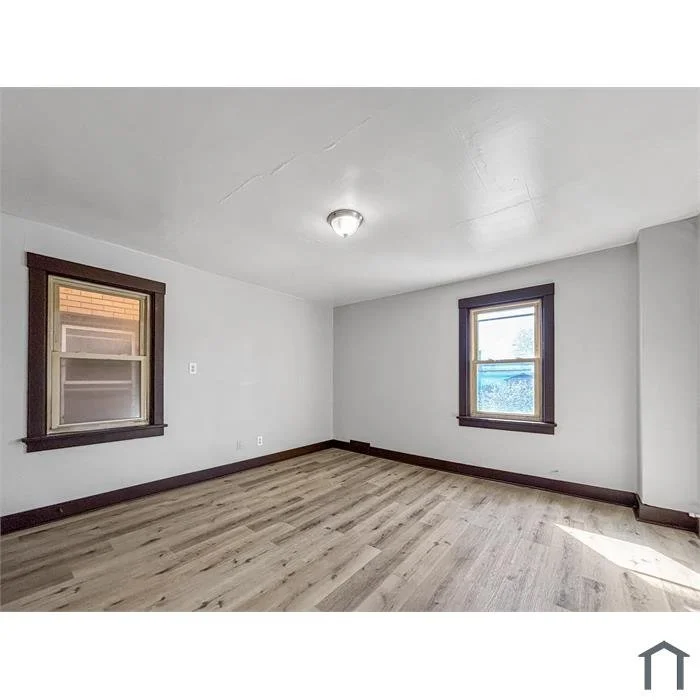 1129 Church Ave Living.jpg