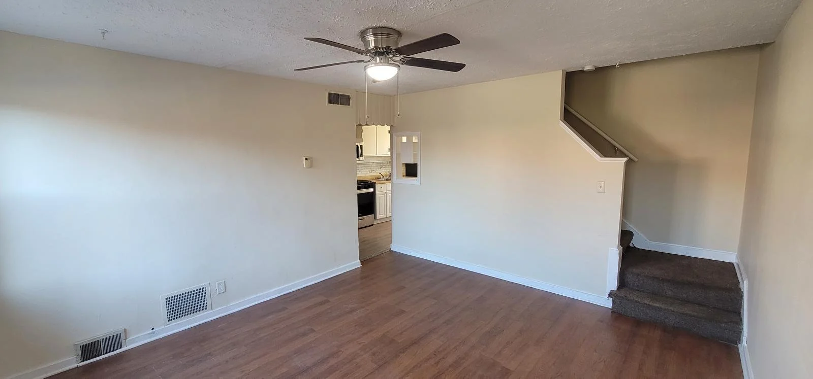 416 Cedar 6.jpg