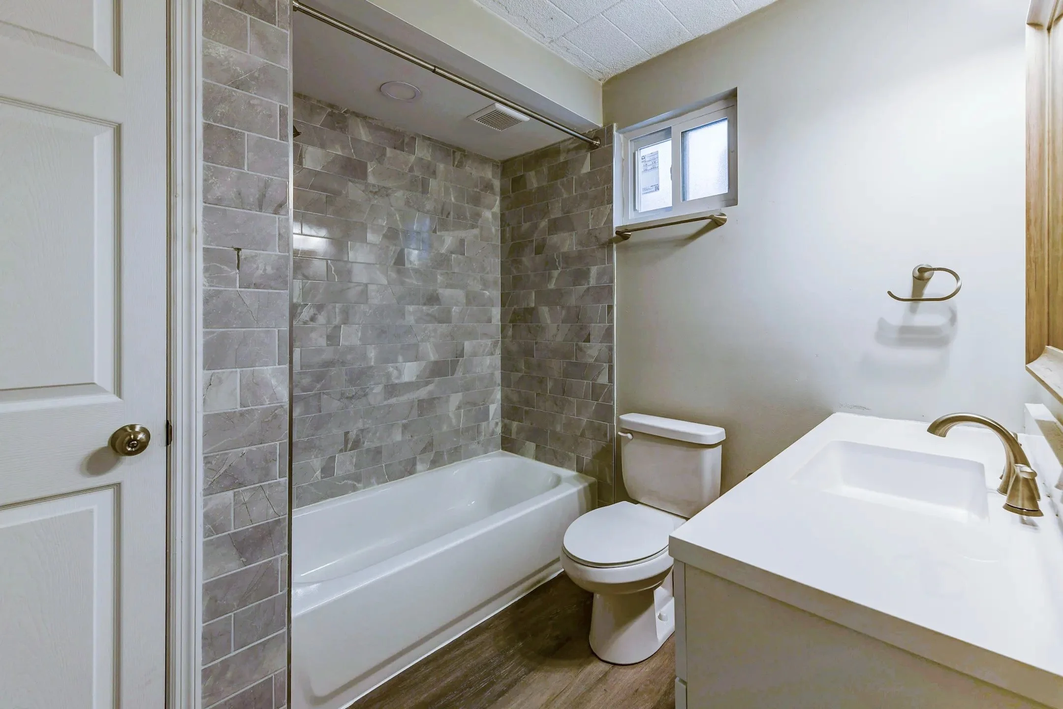 9.Master Bath.jpeg