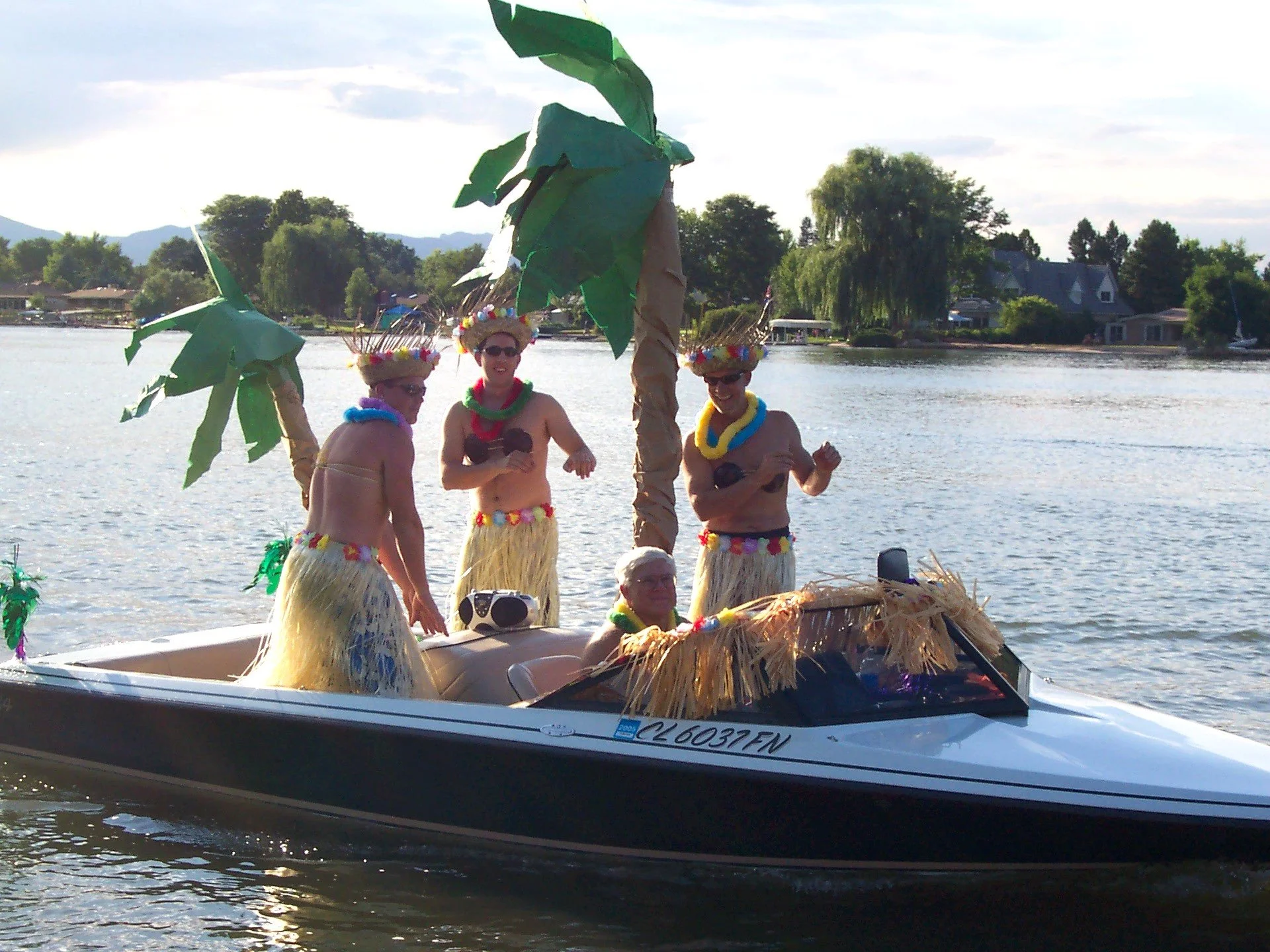 Boat Float Hula Girls.jpg