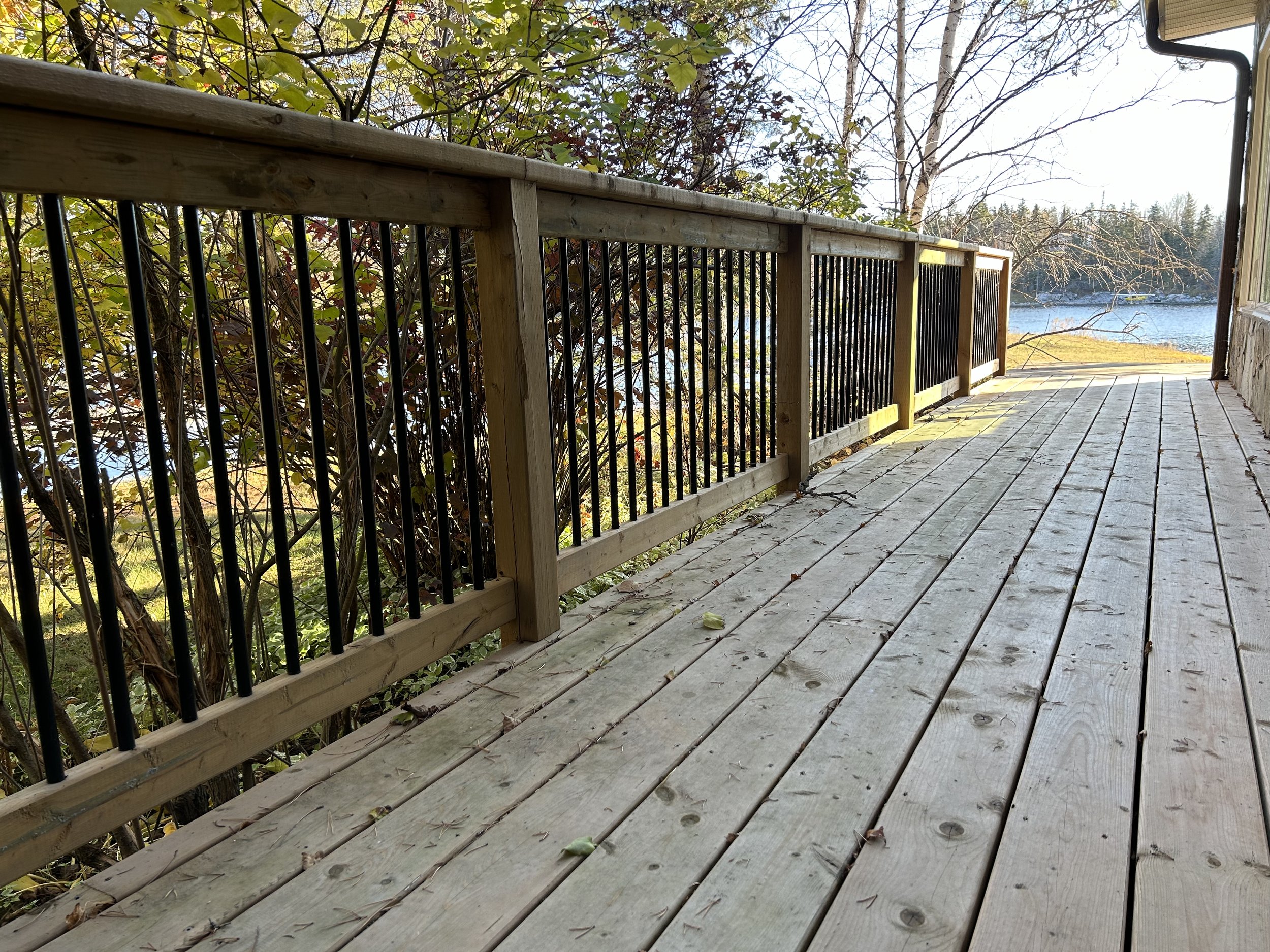 Deck & Railing