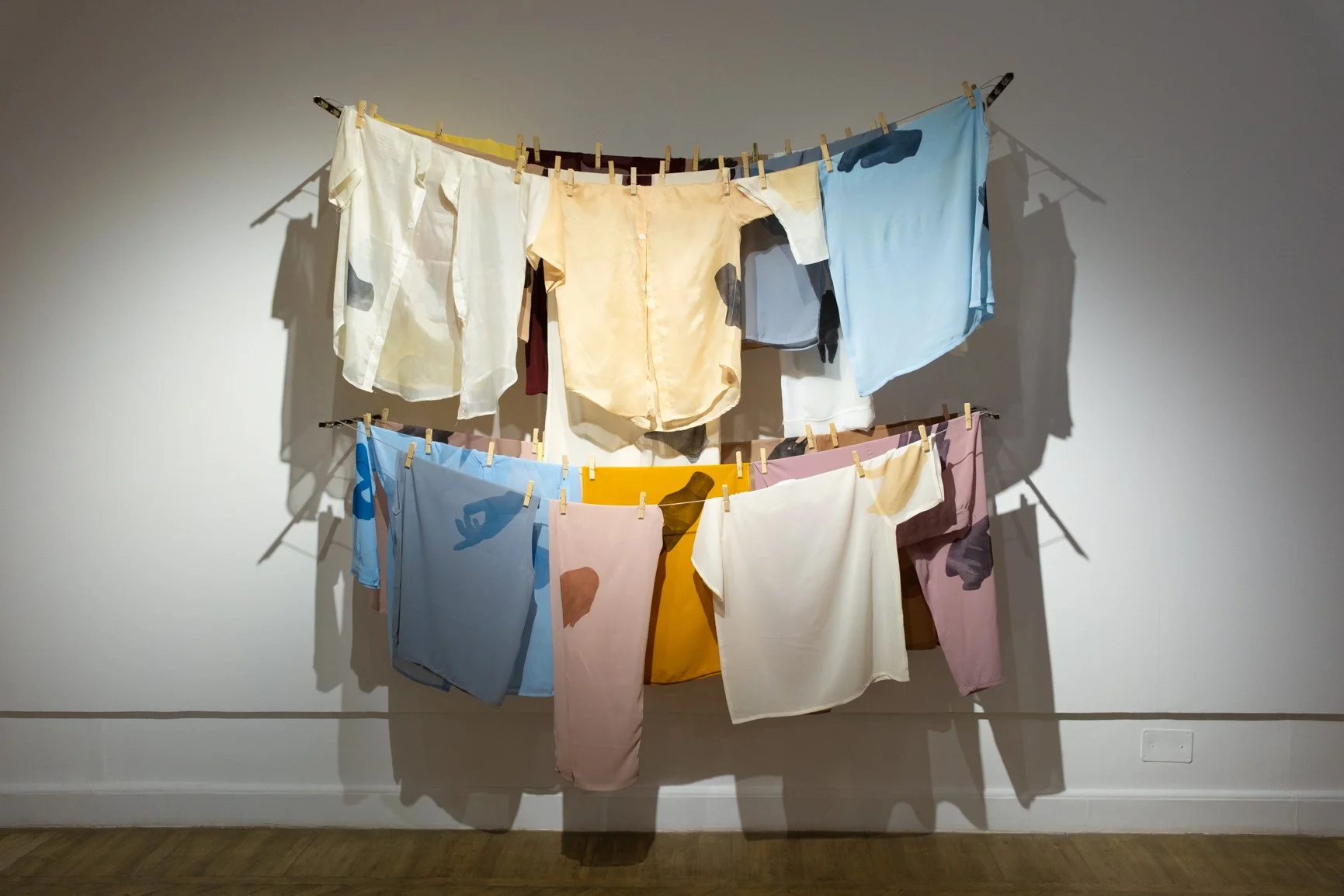 Where Two Oceans Meet: On the Fragmented Body in Ibrahim Ahmed’s Work 