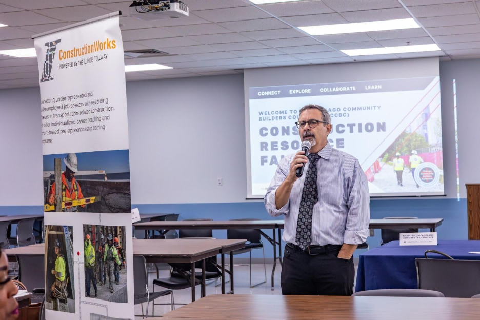  Miguel d’Escoto, Project Executive with CCBC and Senior Project Manager for d’Escoto Inc., welcomes attendees to the Construction Resource Fair.&nbsp;&nbsp; 