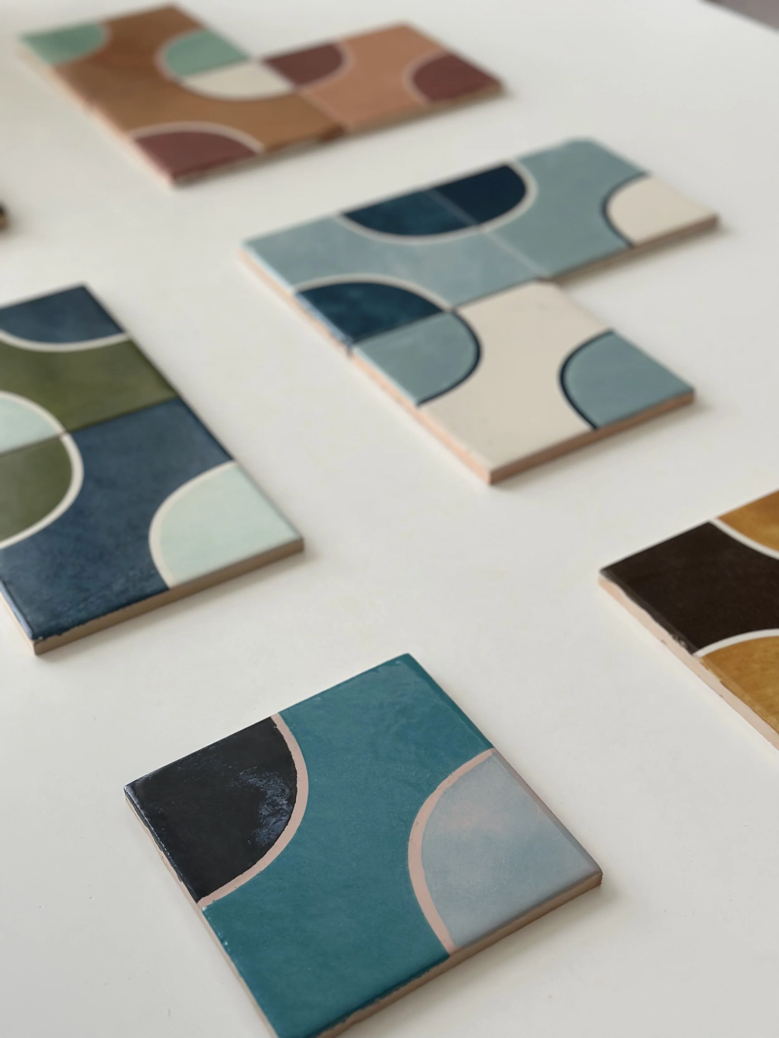 Close-up of a hand-painted tiles from the Linha collection.
