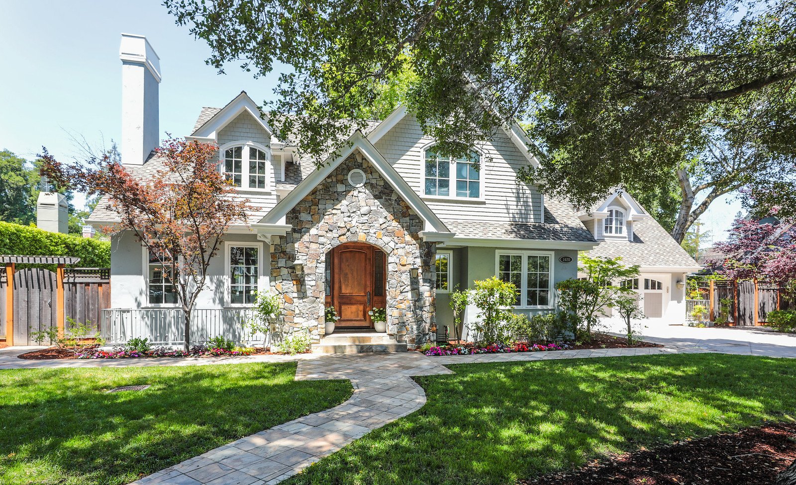 1628 Stanford Avenue