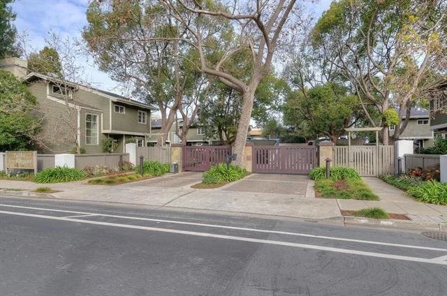 722 University Drive 