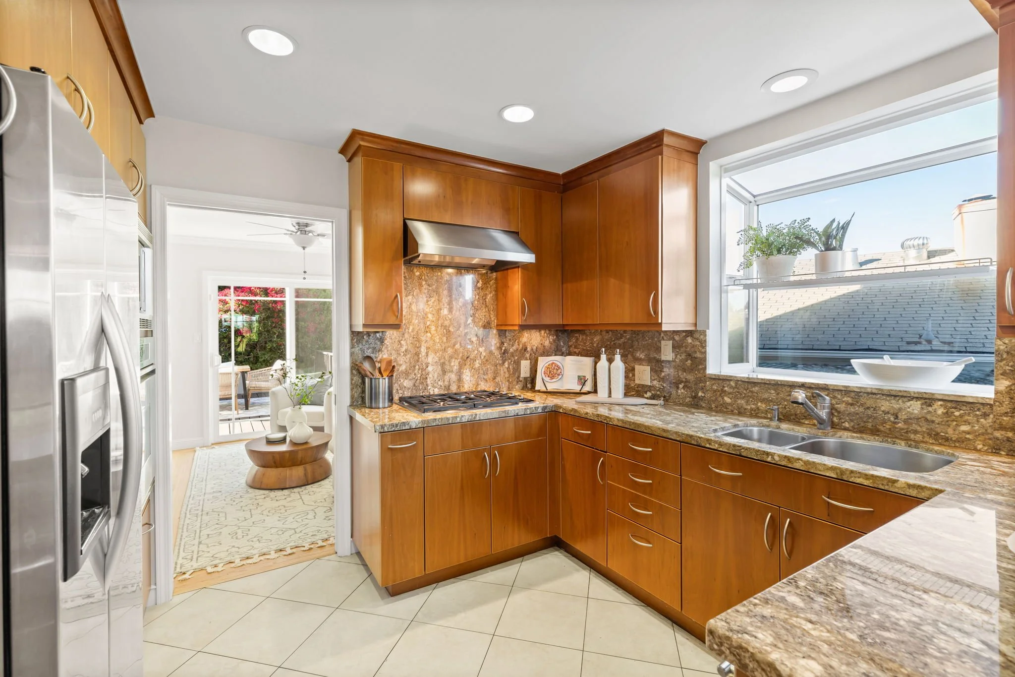 11-web-or-mls-So Gold Photo-11.jpg