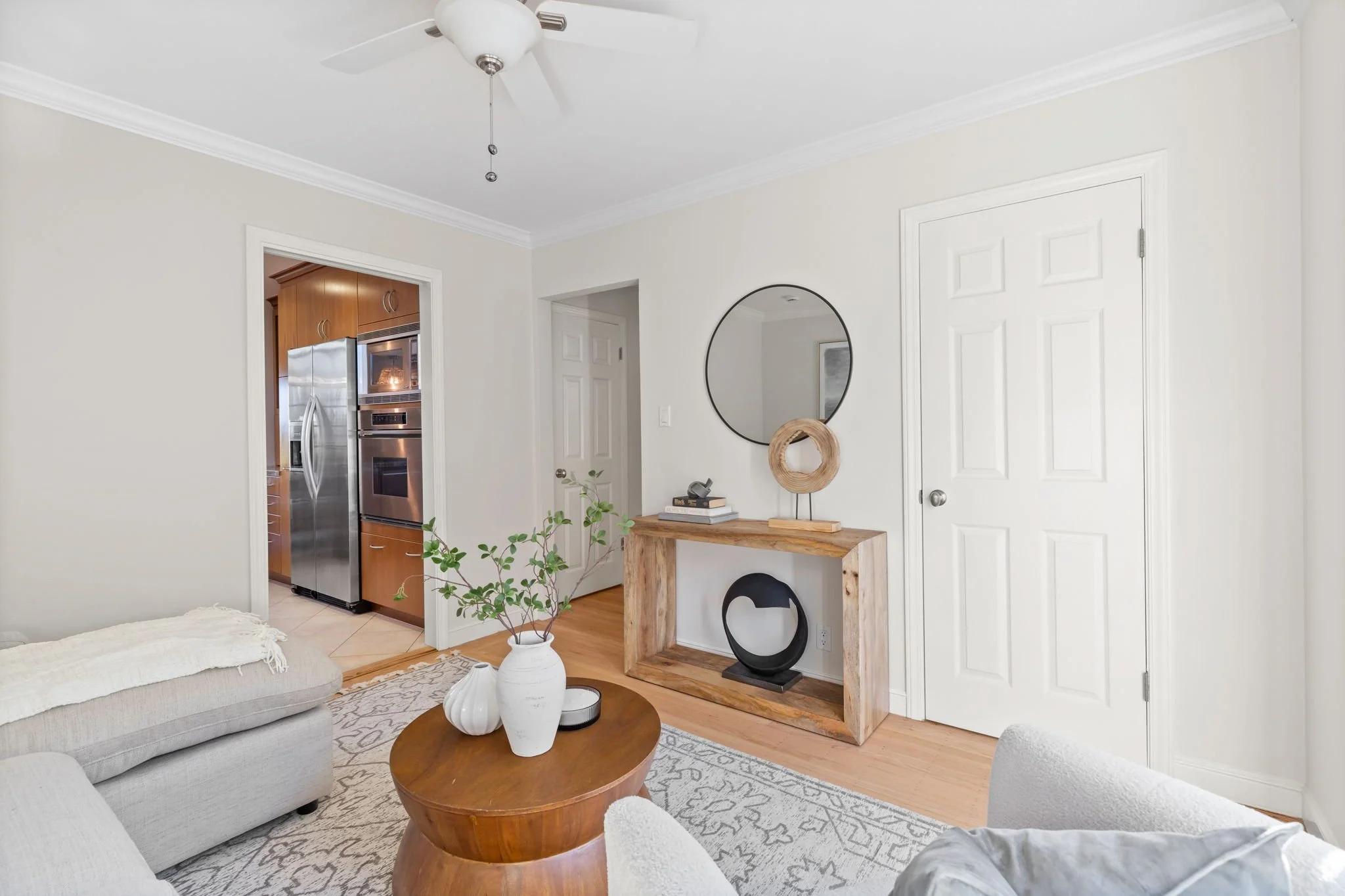 15-web-or-mls-So Gold Photo-15.jpg