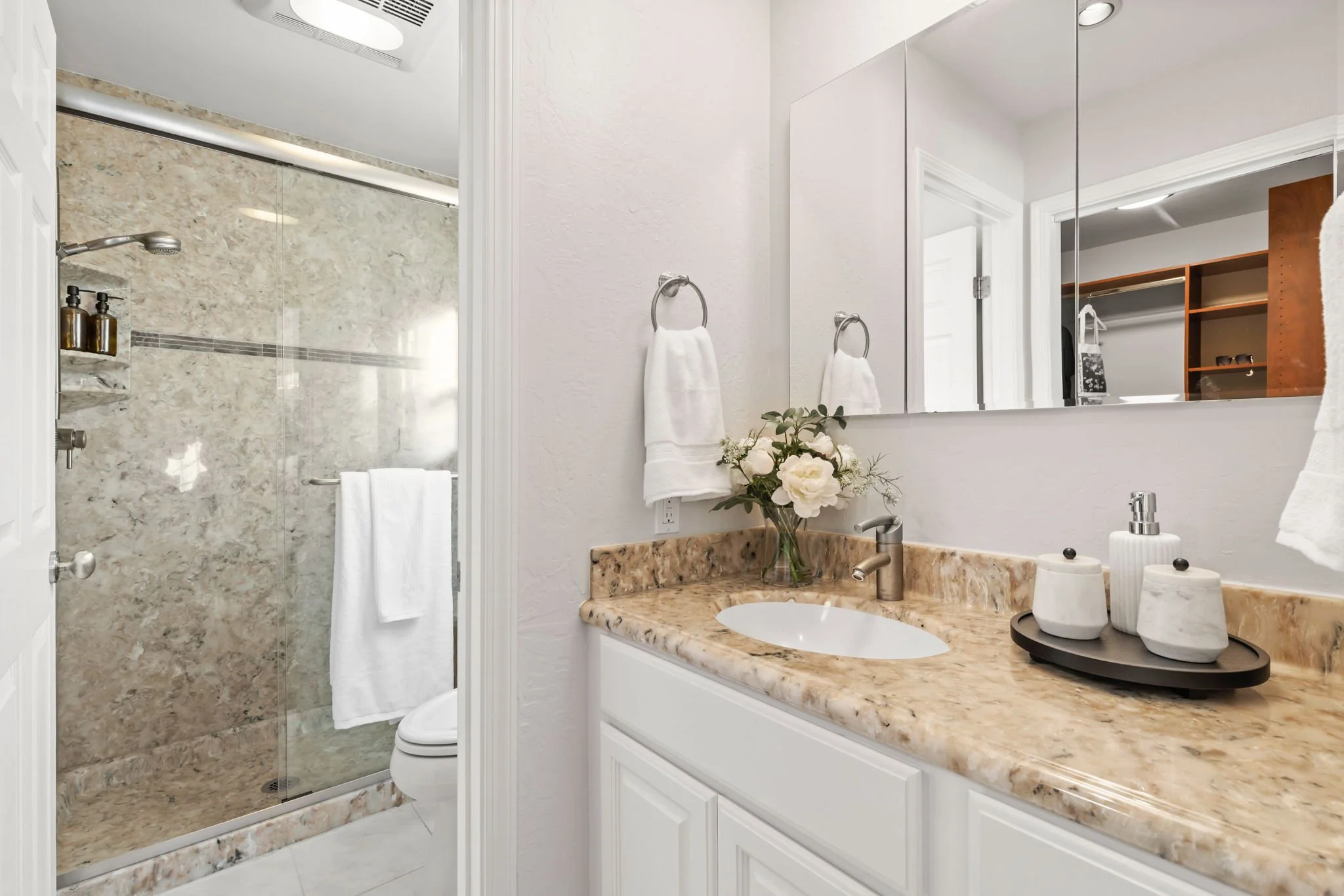 19-web-or-mls-So Gold Photo-19.jpg