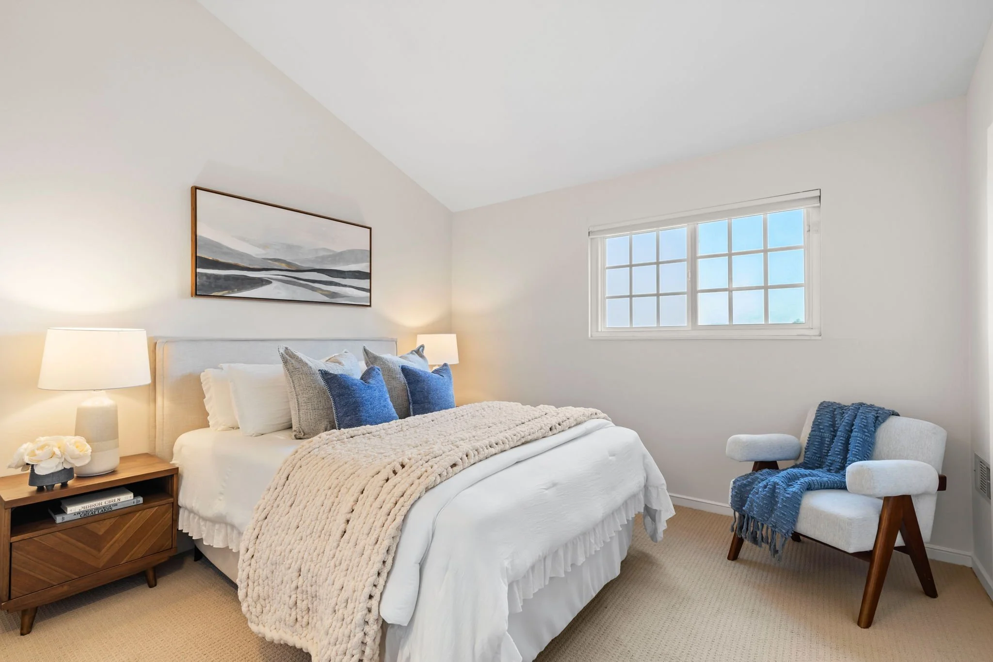 23-web-or-mls-So Gold Photo-23.jpg