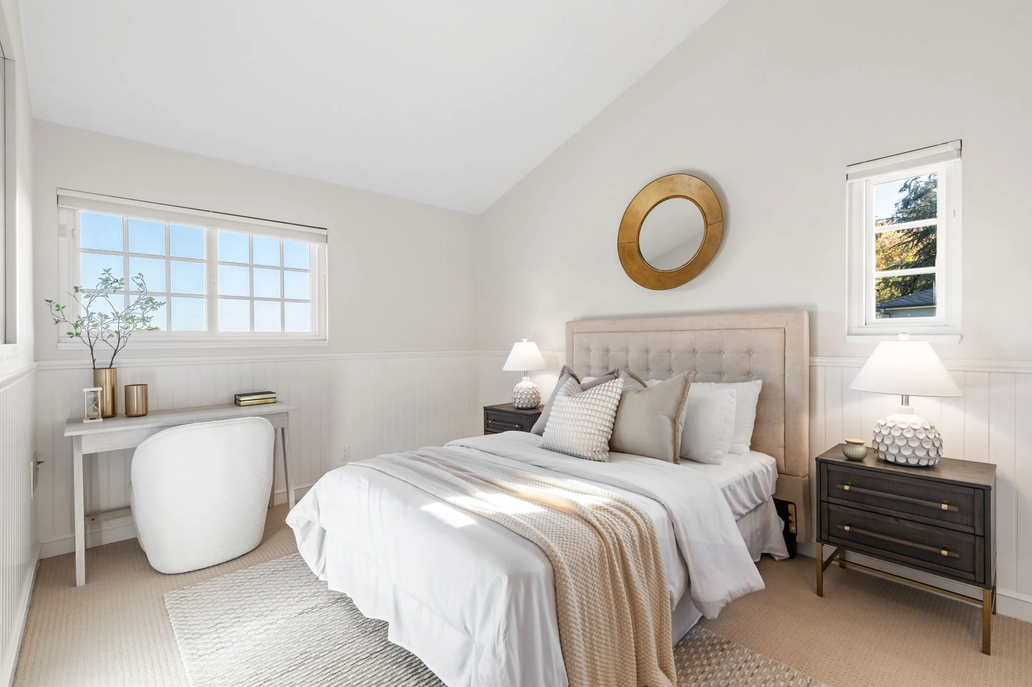 24-web-or-mls-So Gold Photo-24.jpg