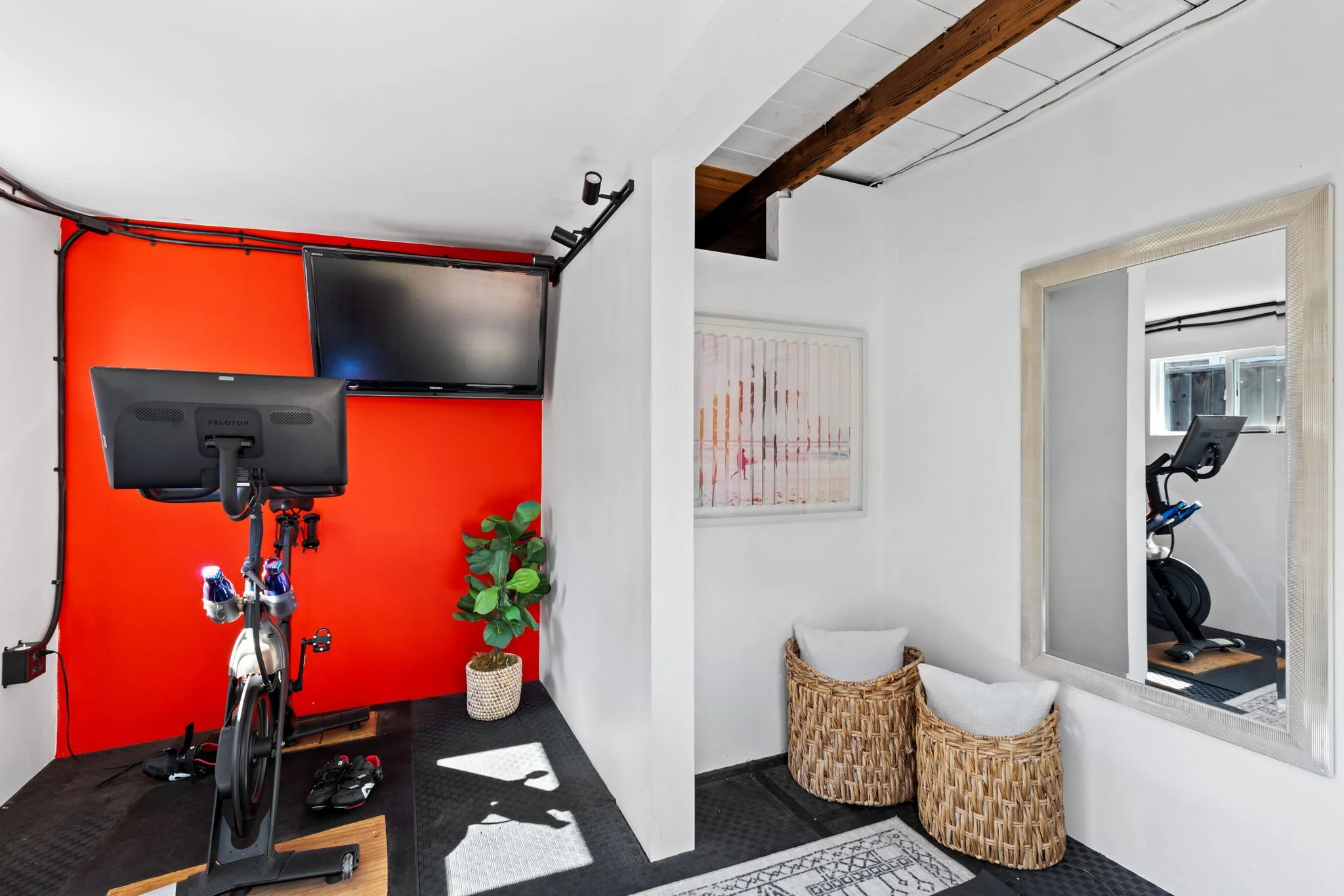 29-web-or-mls-So Gold Photo-29.jpg