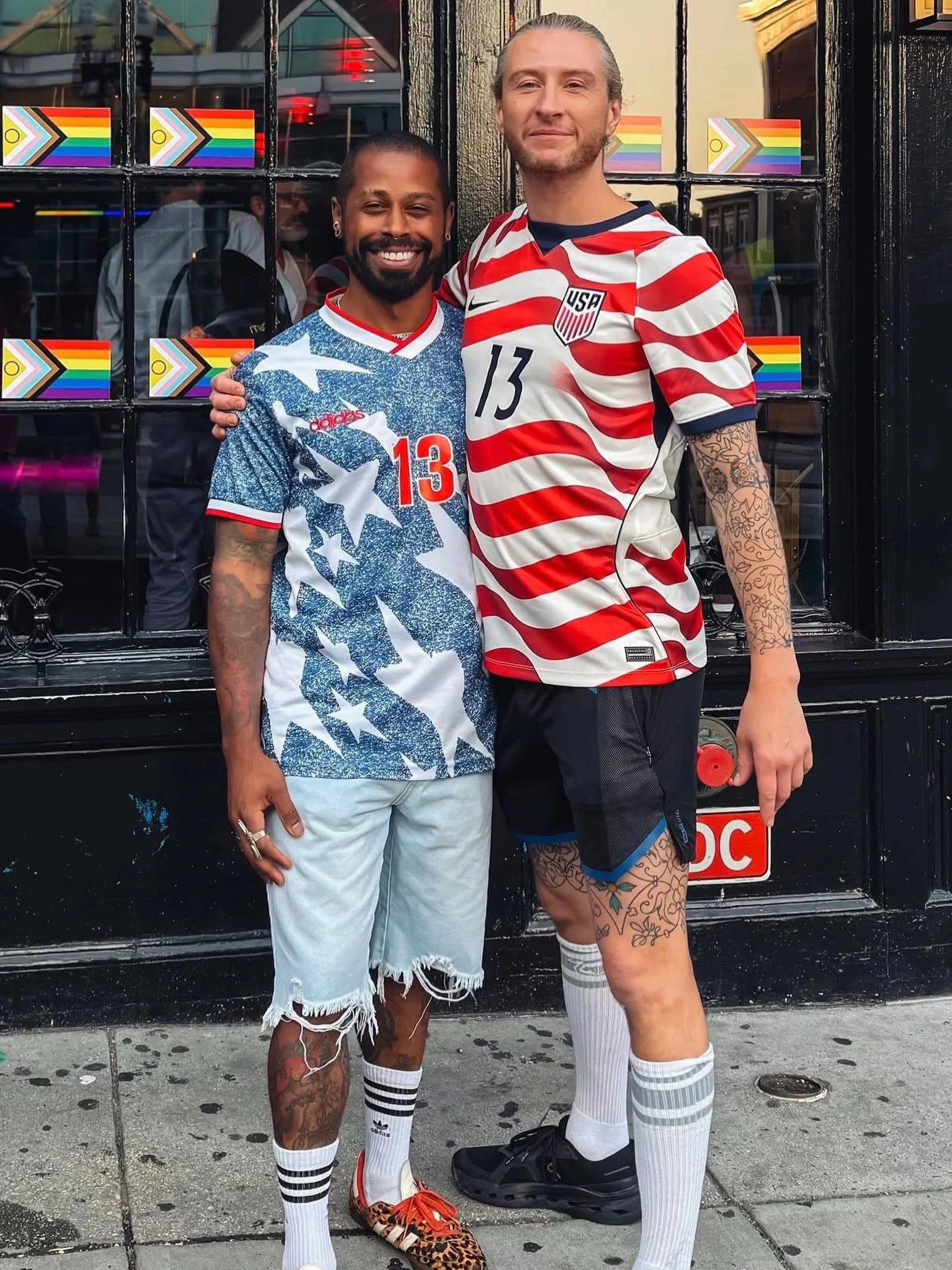 The boys are ready to cheer on USA Today! 🇺🇸

Open at 7PM | Sound on both floors ⚽️ 

#worldcup #teamusa