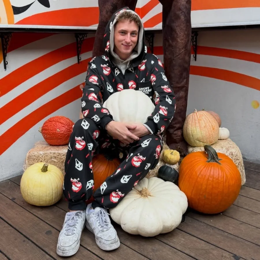 Come win a @angryorchard x Scream onesie at bingo tonight! See you at 8PM! 🎃