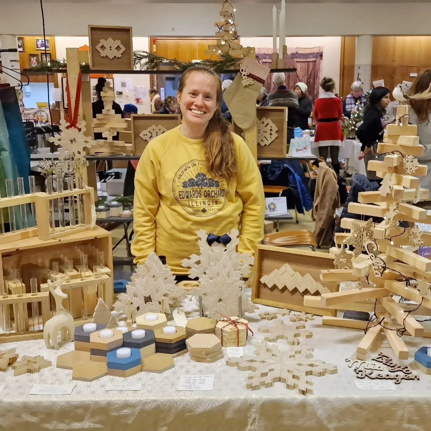 Come find me today at the @awcoslo Christmas market! 12.30 to 4. 

#handmadechristmas #julemarked #christmasmarket #julemarkedoslo #oslo #handmade #marketstand #interiordecor #christmasdecor