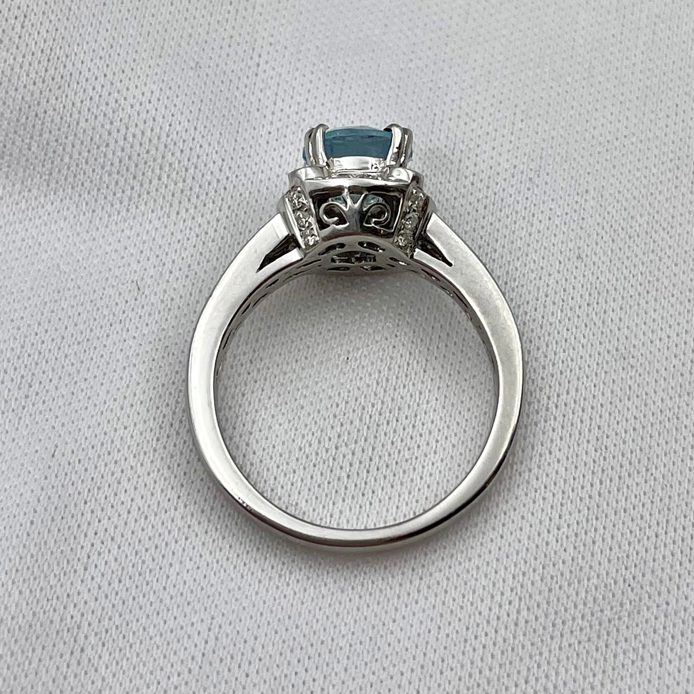CQA0012B3.jpg
