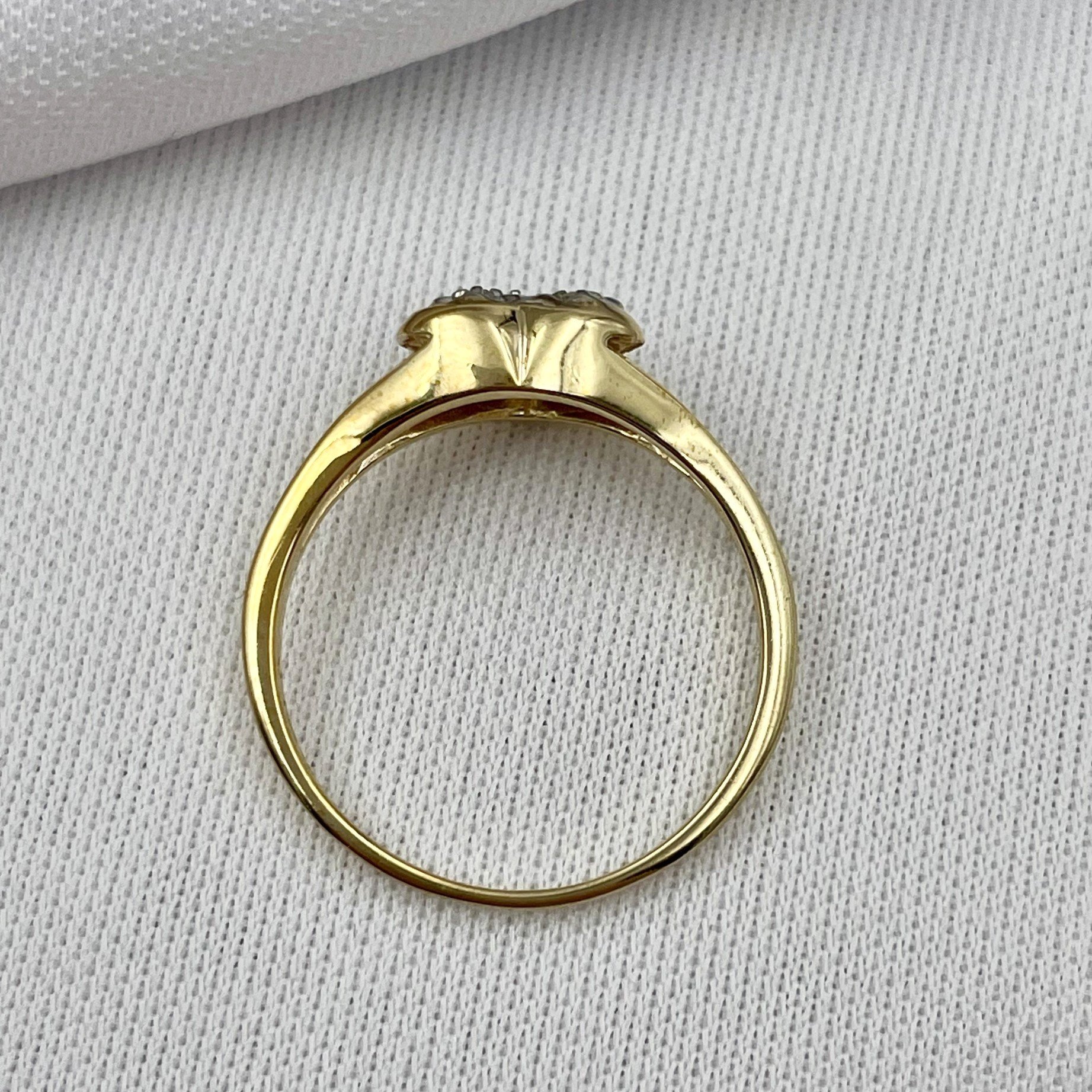 top down white background 10k Yellow Gold Diamond Heart Cluster Promise Ring Fashion Ring