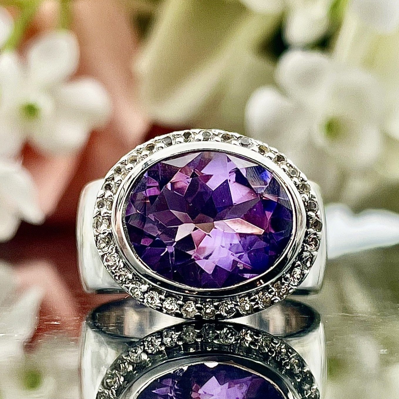 925 Silver Oval Amethyst With White Topaz Halo Ladies Ring