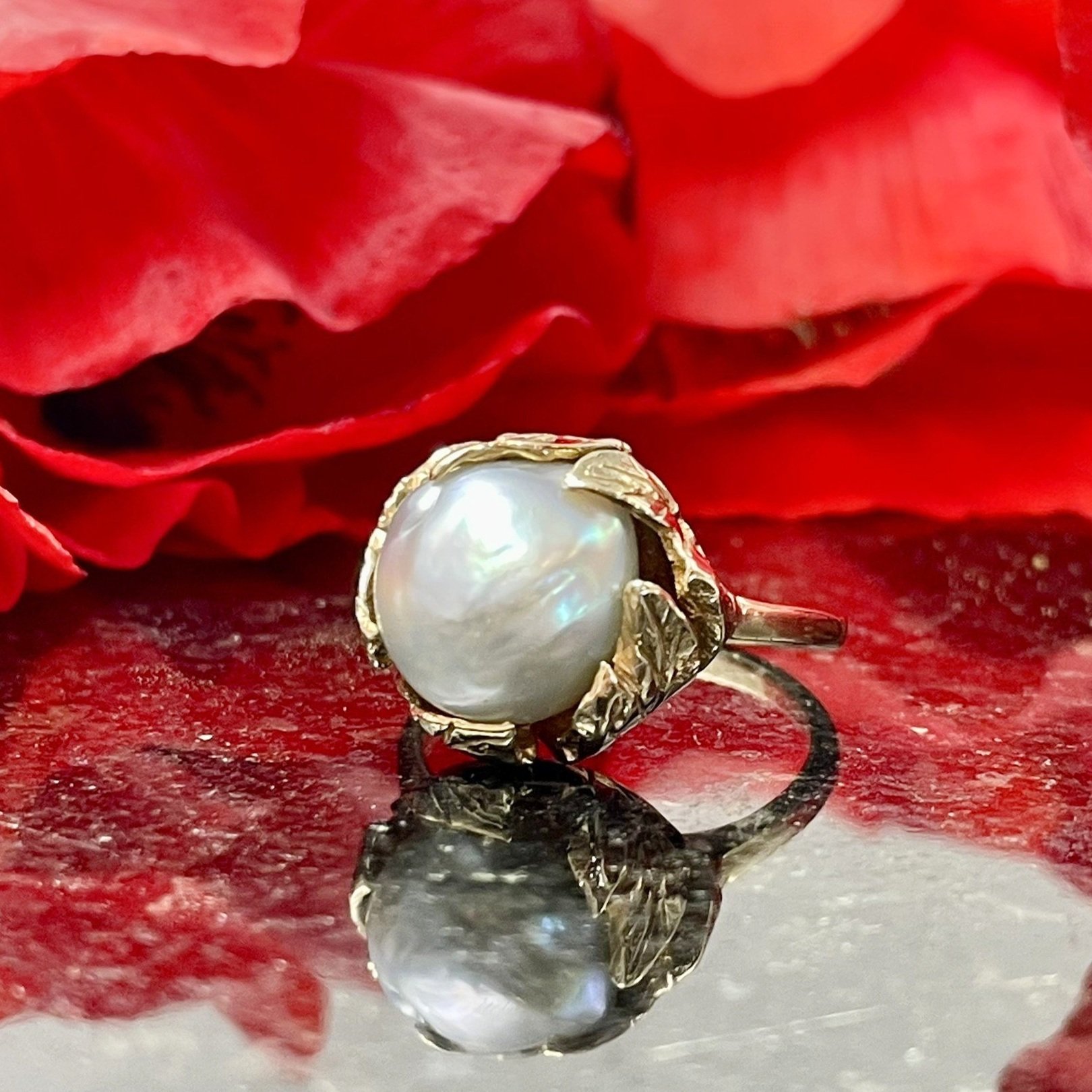 Estate Floral Pearl 10k Yellow Gold Ladies Ring