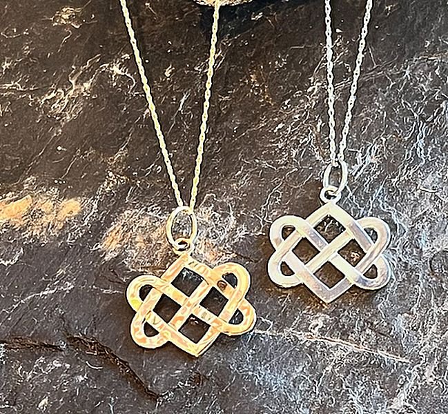 Celtic Never Ending Hearts Charm Pendant Necklace 14K Gold