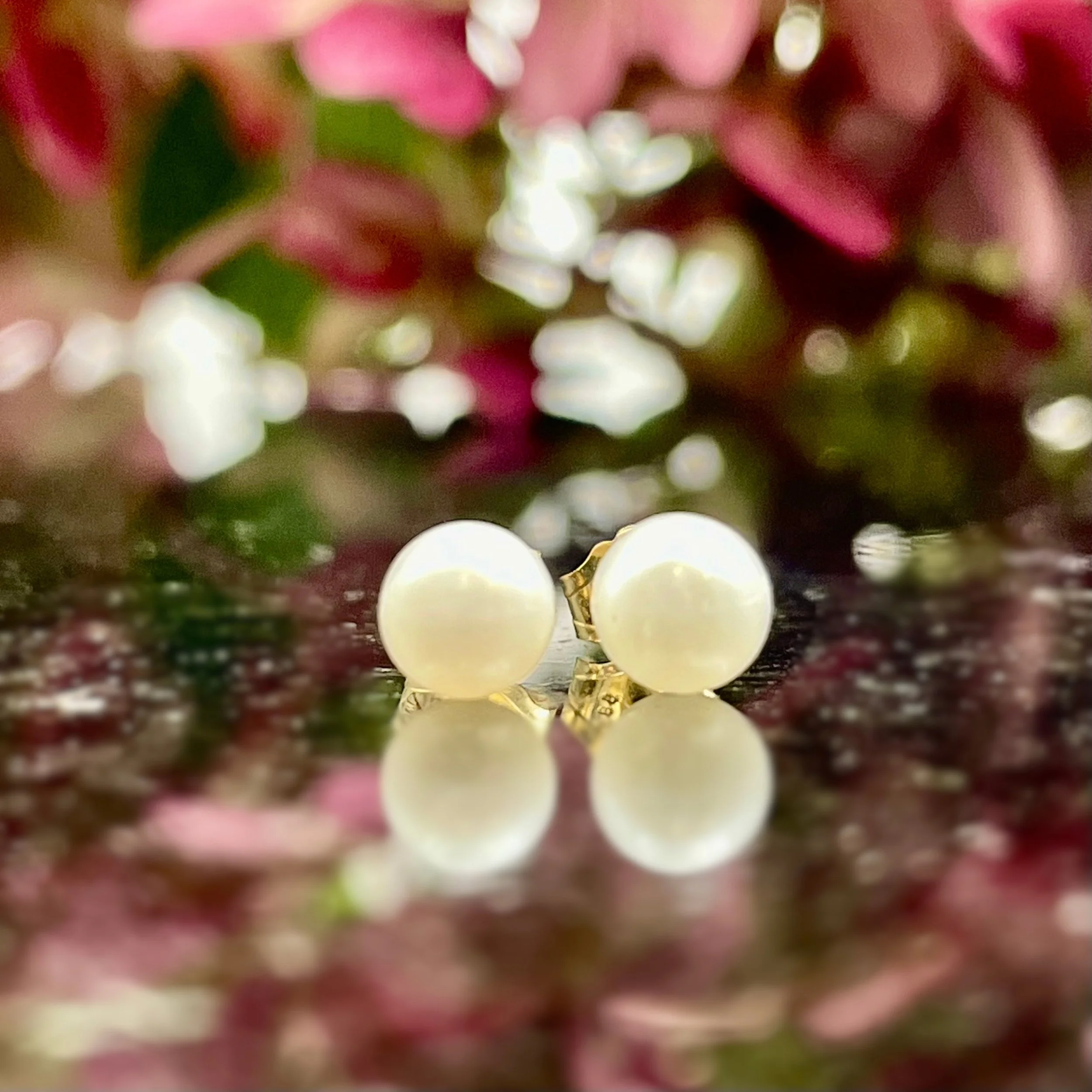 5.0mm Fresh Water Pear Stud Earrings 14k Yellow Gold