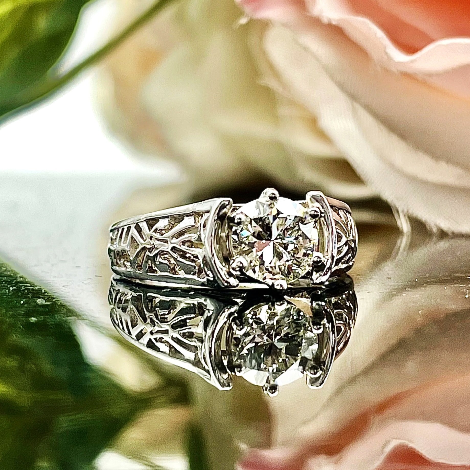 1.07ct Diamond Engagement Ring Cut Out Details Solitaire 14k white gold