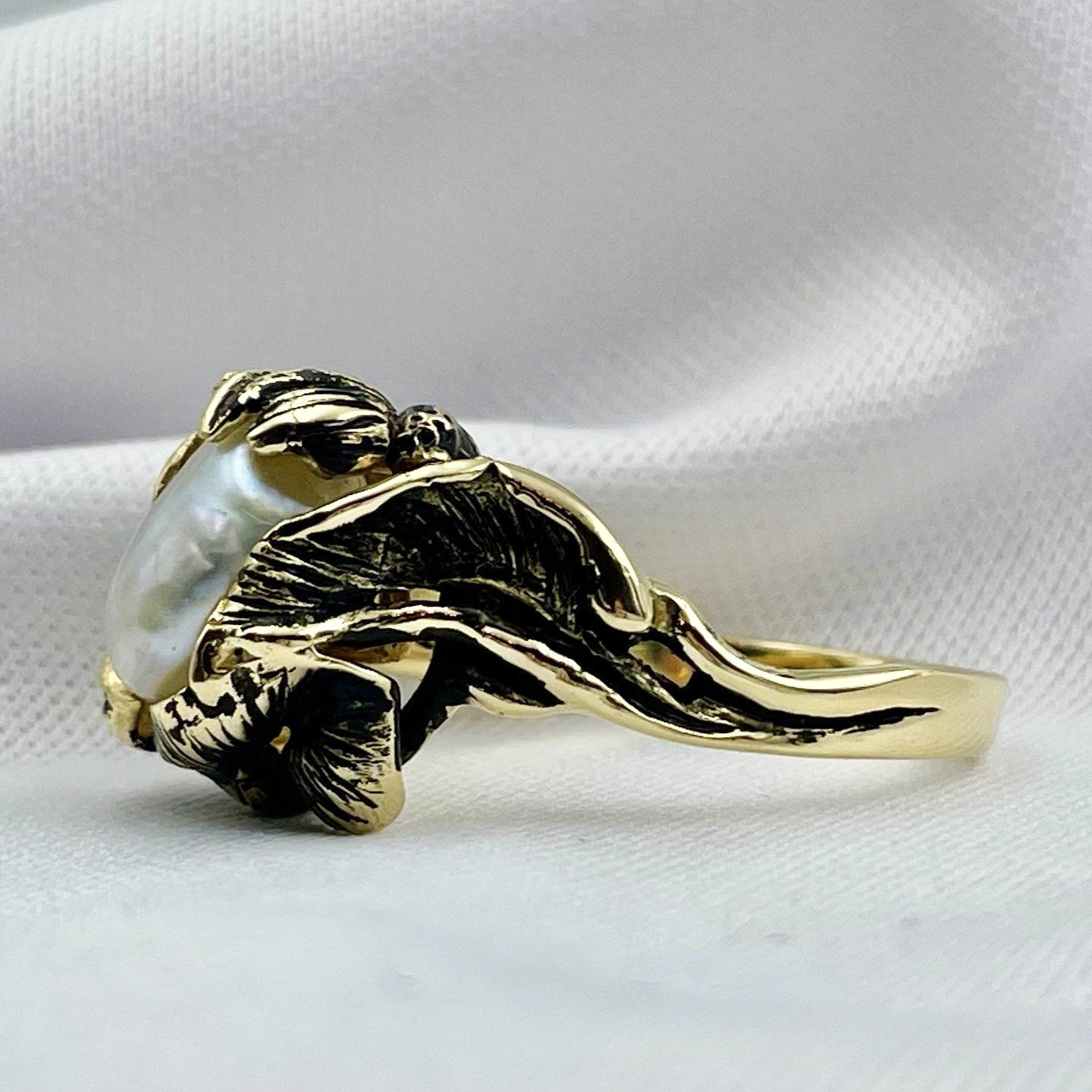 side view white background 14k Yellow Gold Estate Floral Freshwater Pearl Ladies Ring