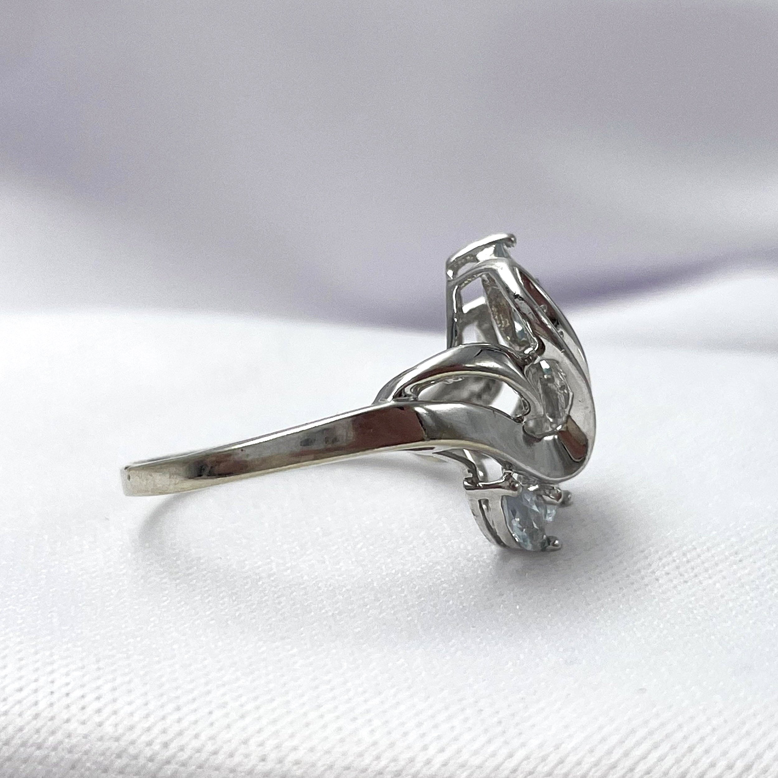 10K White Gold Aquamarine Ring - Vintage Floral Spray Design side view