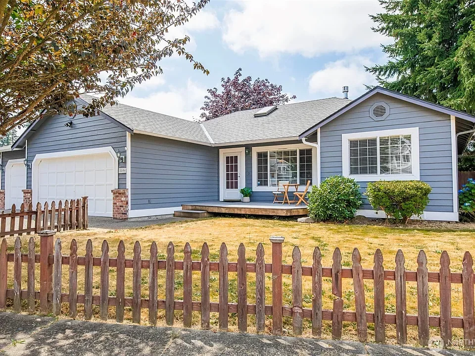 5806 139th Place NE, Marysville WA 98271