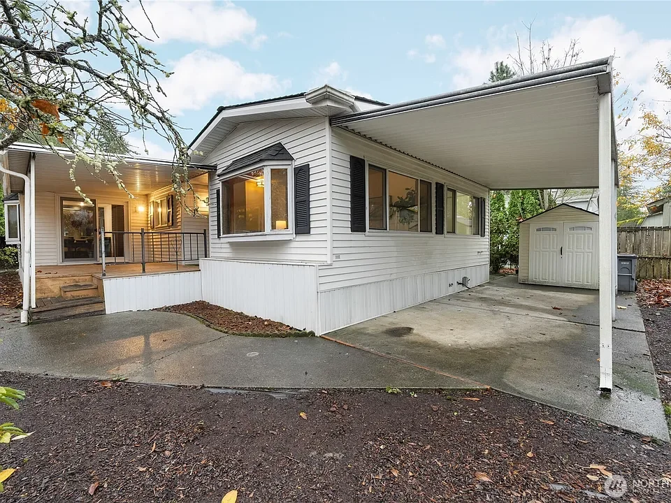 19305 127th Avenue NE Bothell, WA 98011