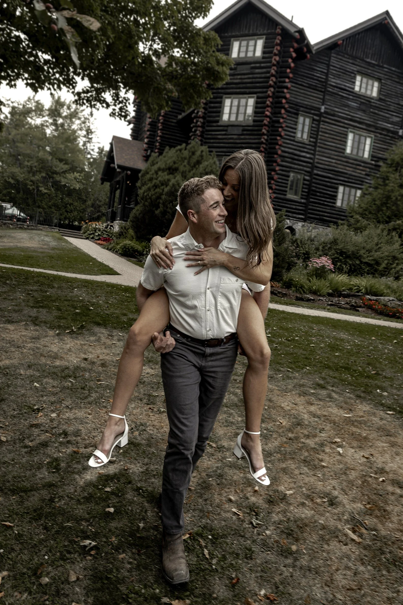 Boizette-mariage-fairmont-chateau-montebello-wedding-3751.jpg