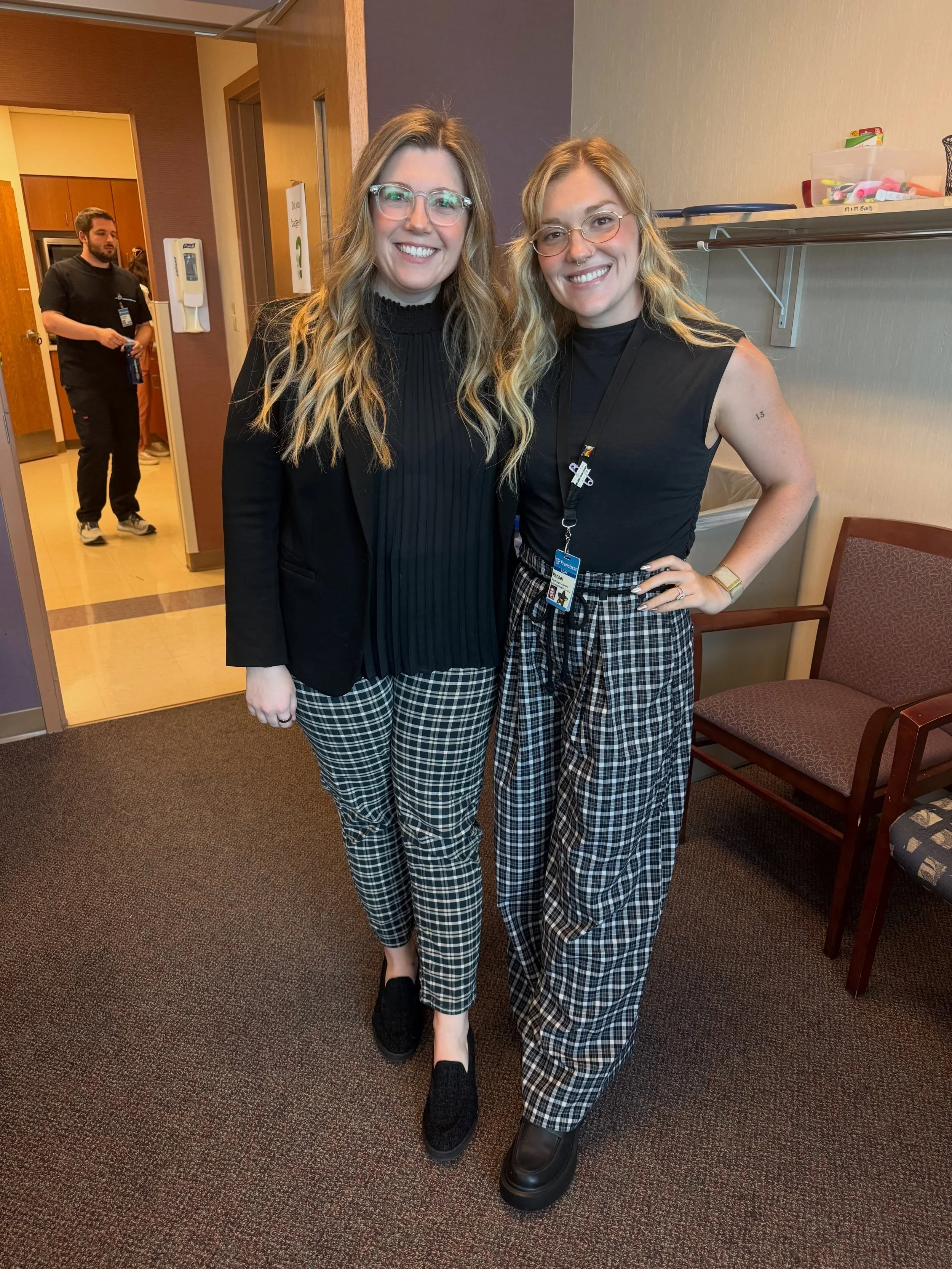Kind of chic to be twinning on a Tuesday #familymedicine #franciscanhealth #fm #familymedicineresident #familymedicineresidency