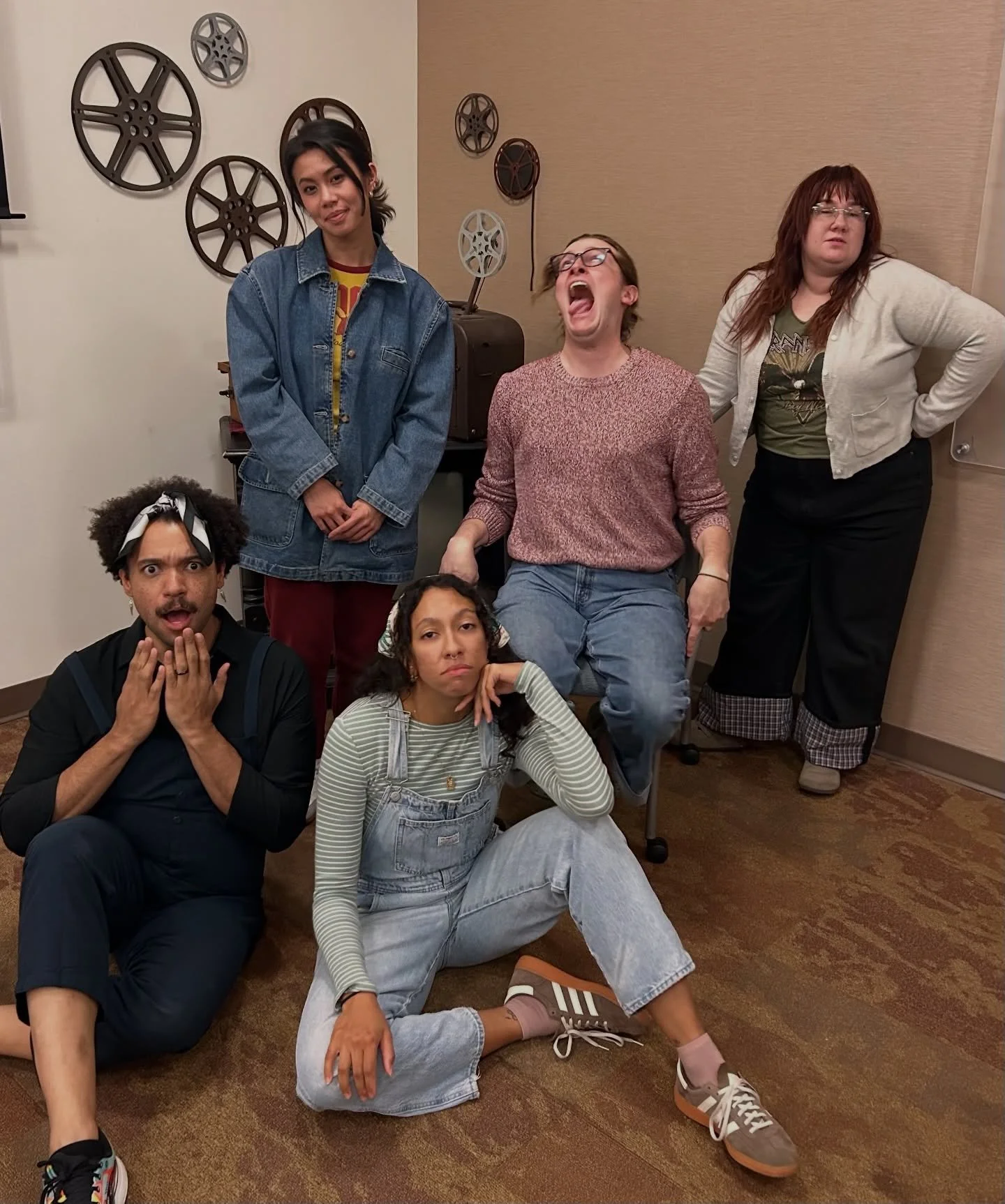 The cast of Exit, Pursued by a Bear 🐻 is in rehearsal, building this hilarious and heart wrenching piece by Lauren Gunderson. Swipe for their lovely smiles! 😁

Pictured:
Maria Cina as Nan (@mariascina_ )
Aidan Blank as Kyle (@aidan_blank )
Annelies