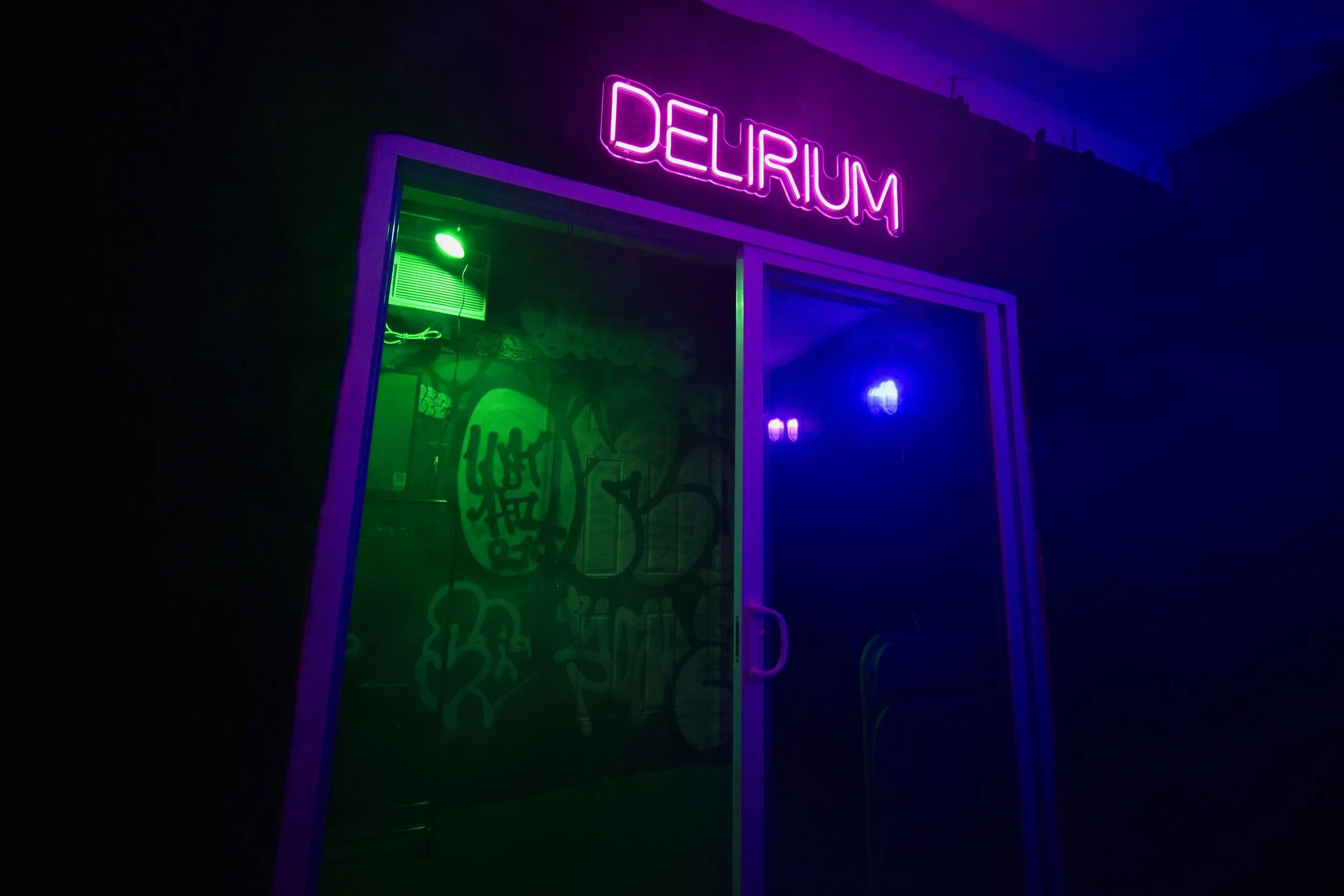 delirium radio