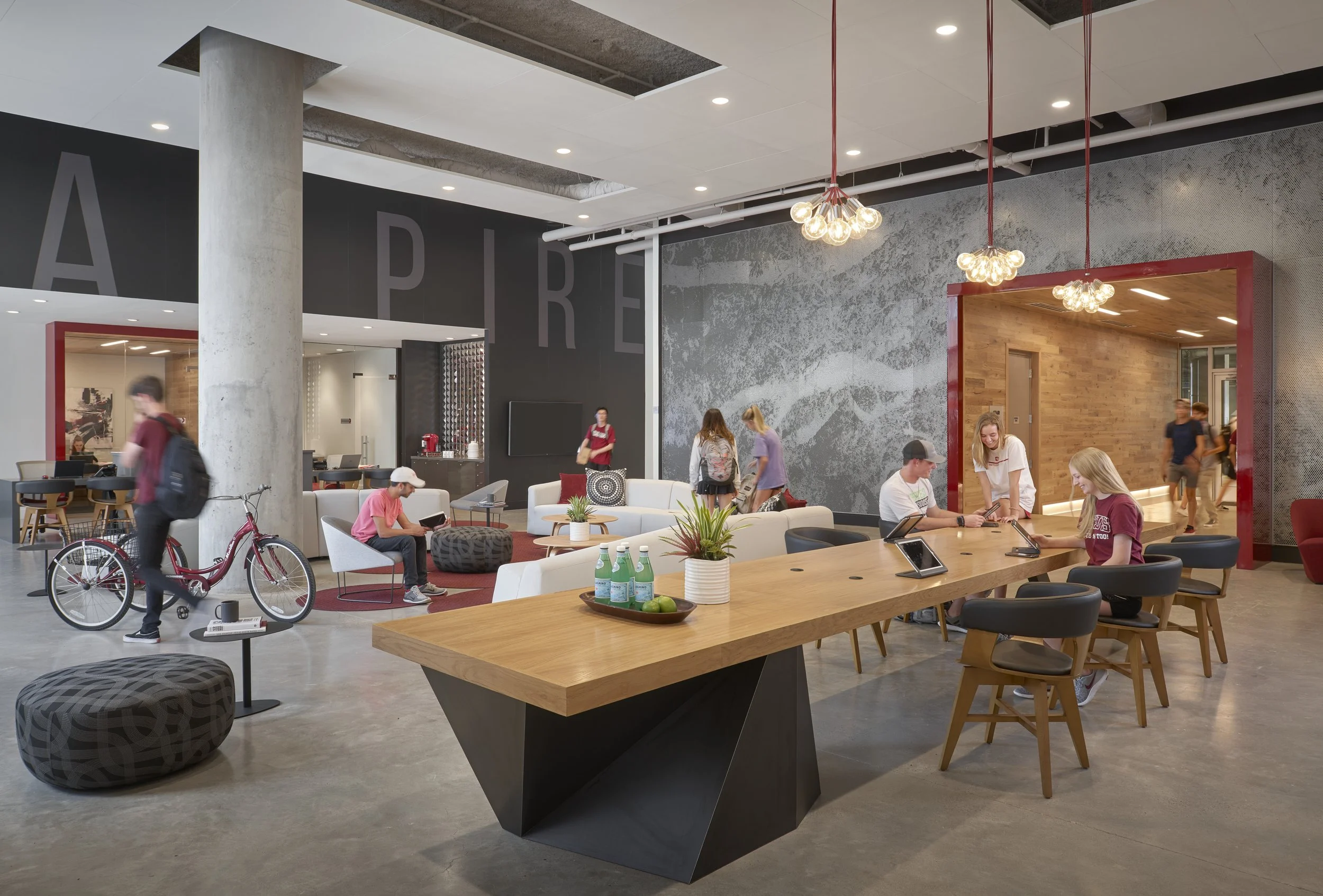 Aspire College Station - Lobby.jpg