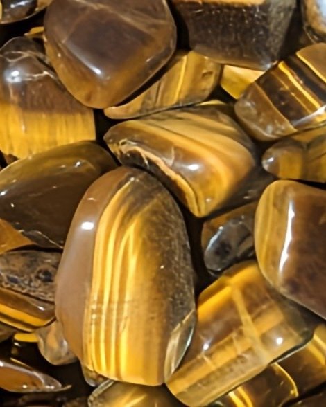 Our Salted Caramel Tiger's Eye Soy Candle includes Quartz inside and out