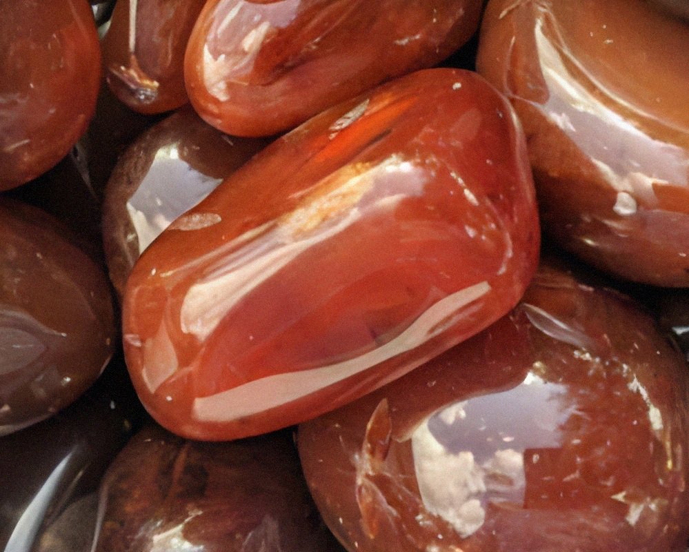 Healing Light Soy Candles carnelian gemstones and healing crystals for meditation grounding and relaxation
