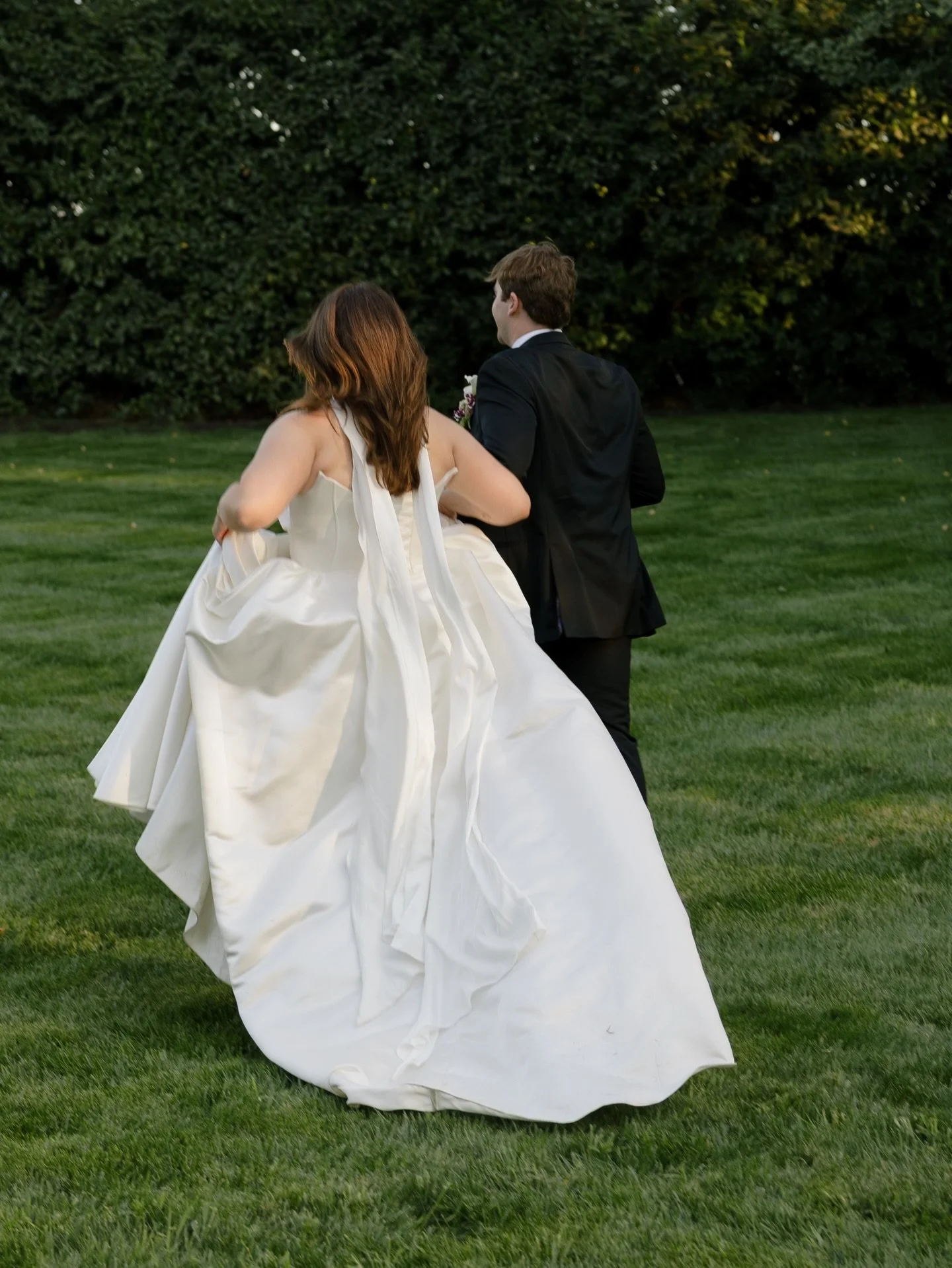 You would never guess this wedding wasn&rsquo;t in Italy&hellip; 

Everything about this day was pure magic. An intimate garden ceremony, florals spilling up at the alter, soft afternoon light through the trees and all their loved ones in the same sp