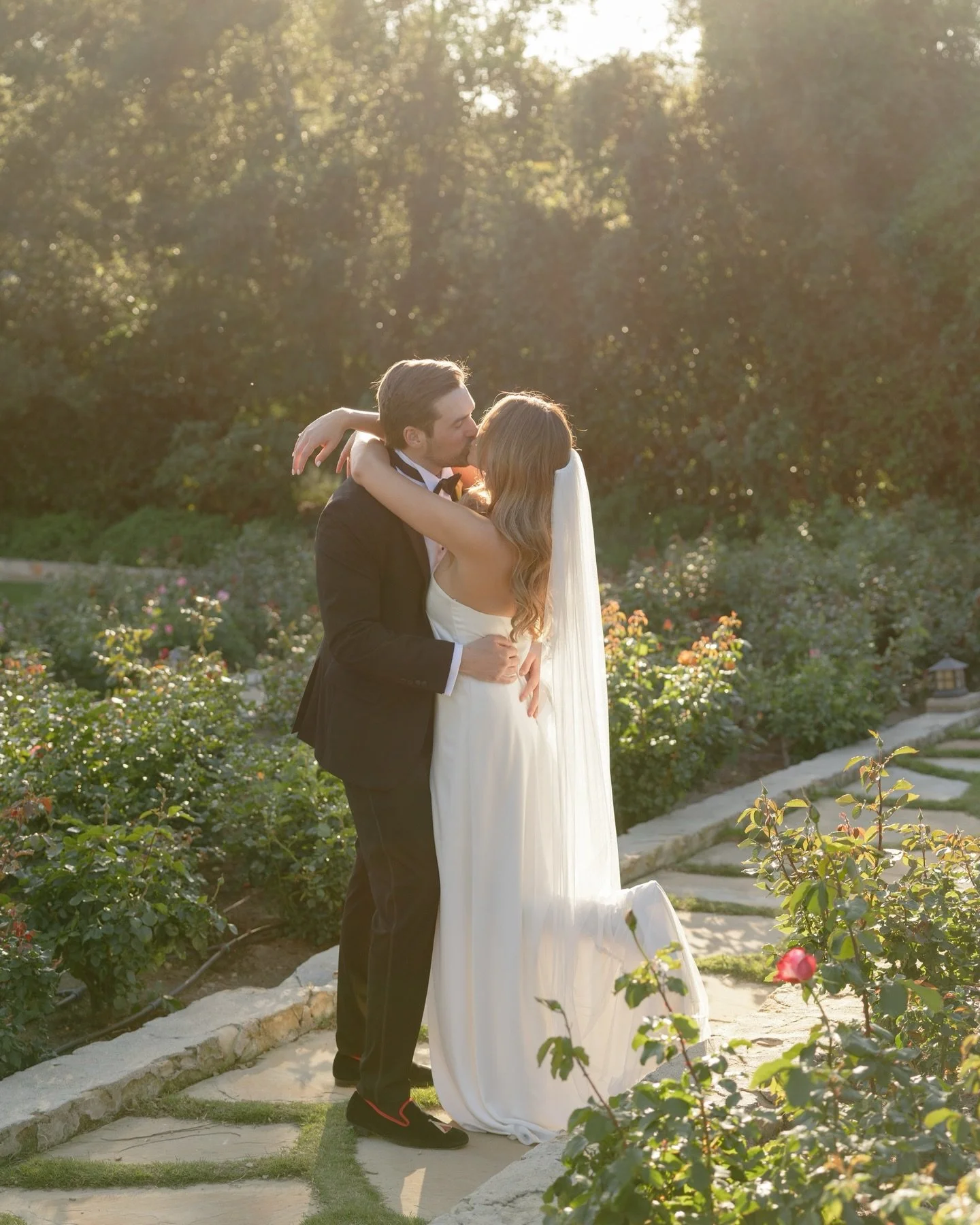 Alex and Townes had the most intimate elopement at @sanysidroranch. It was slow and peaceful and full of so much love. Every element of the day was intentional to who they are as a couple and it was beyond beautiful. A + J, I am beyond honored and bl