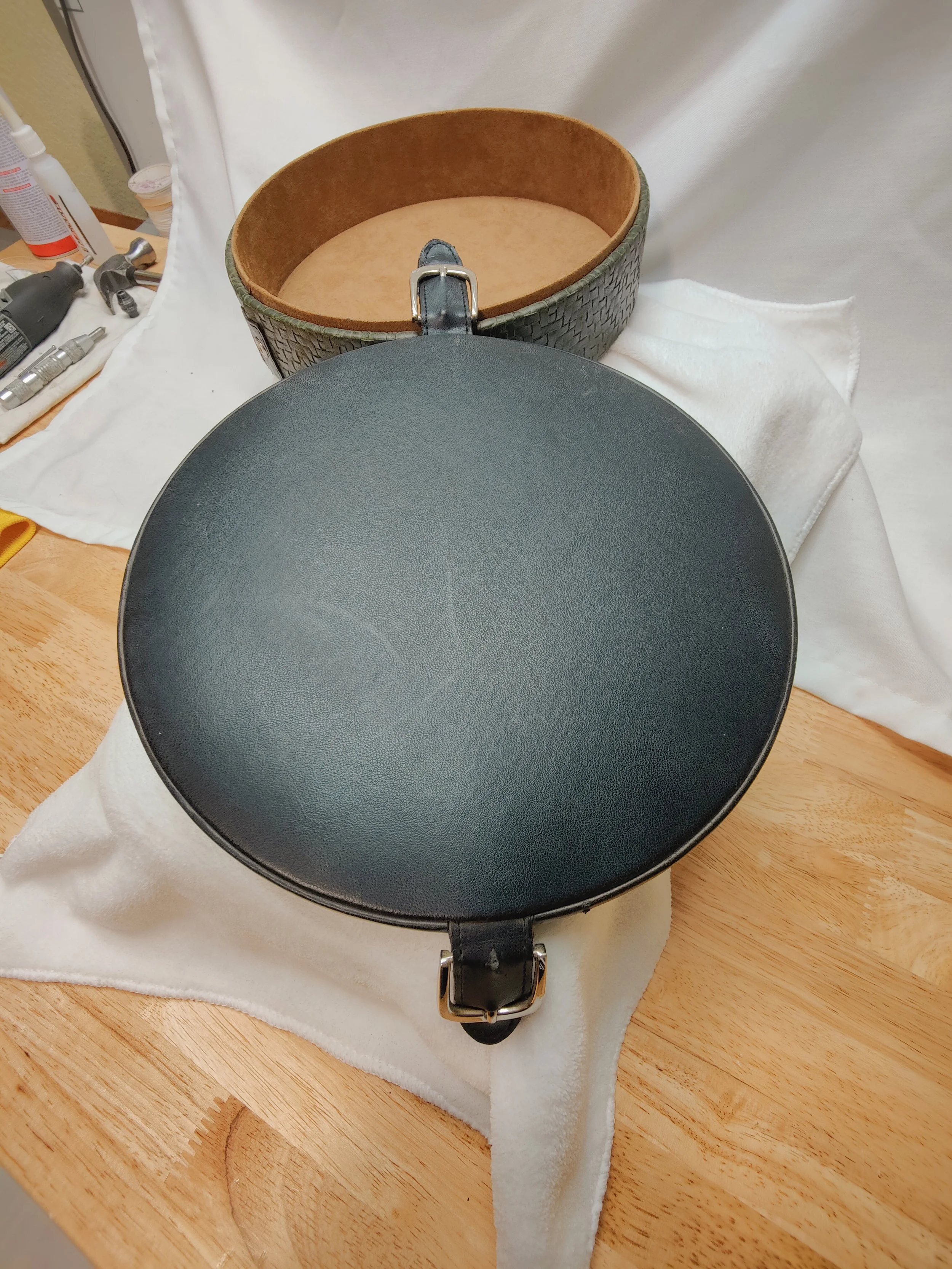Round Leather & Suade Box with Buckle - Buckets-Place