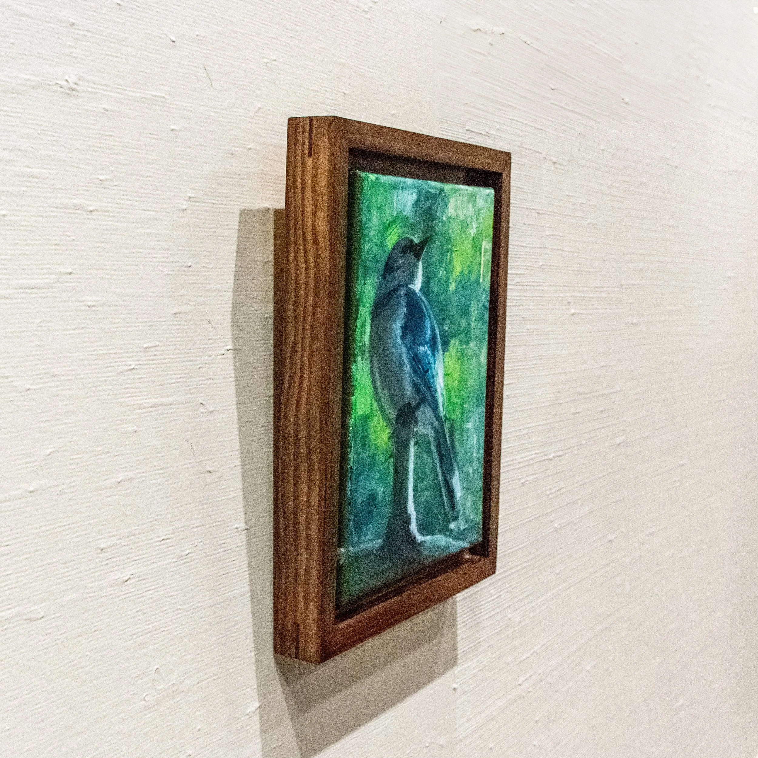cerulean-gaze-in-emerald-wonders-product-photo-side-shot.jpg