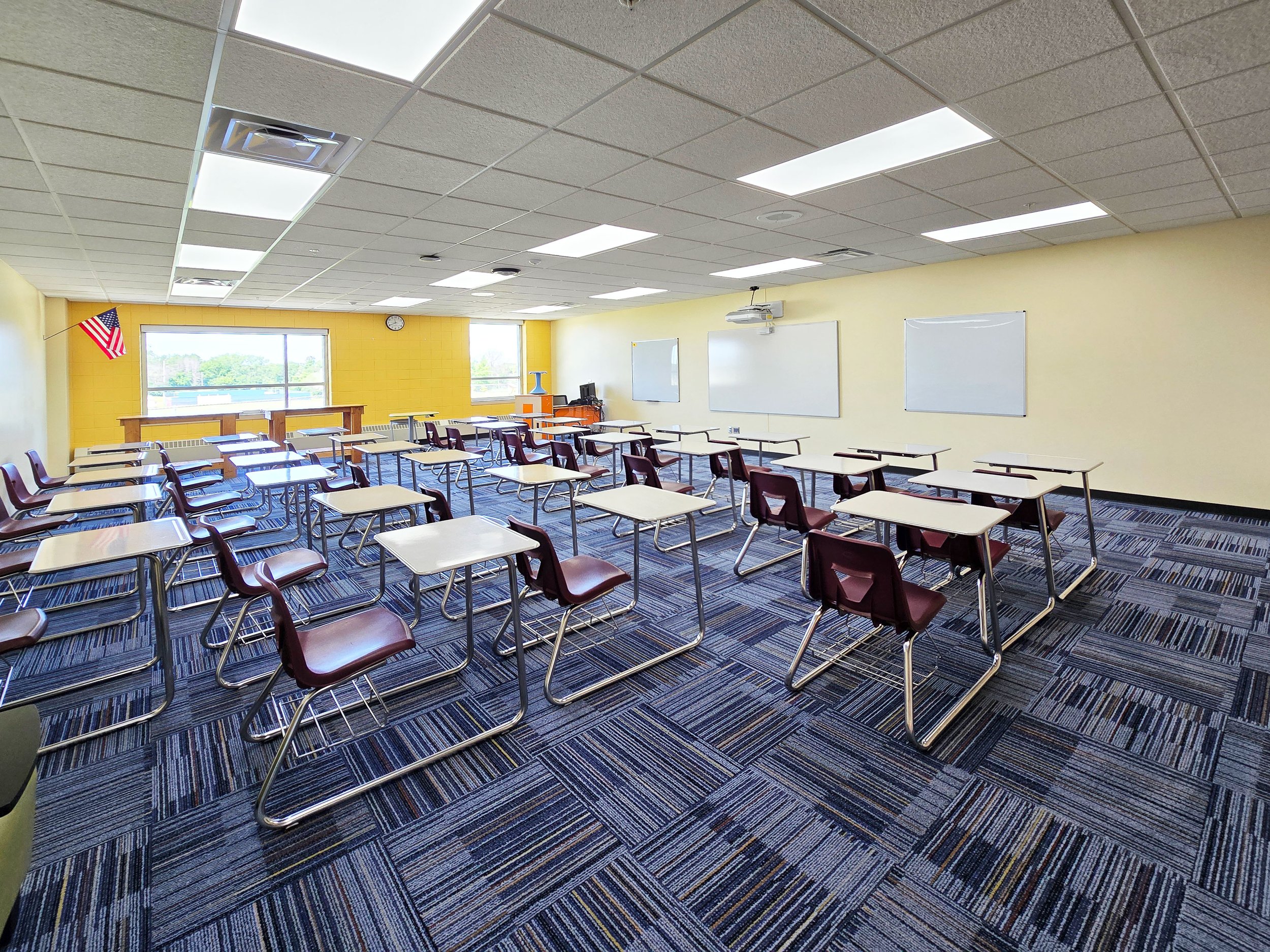 TWIN OAKS CLASSROOM.jpg
