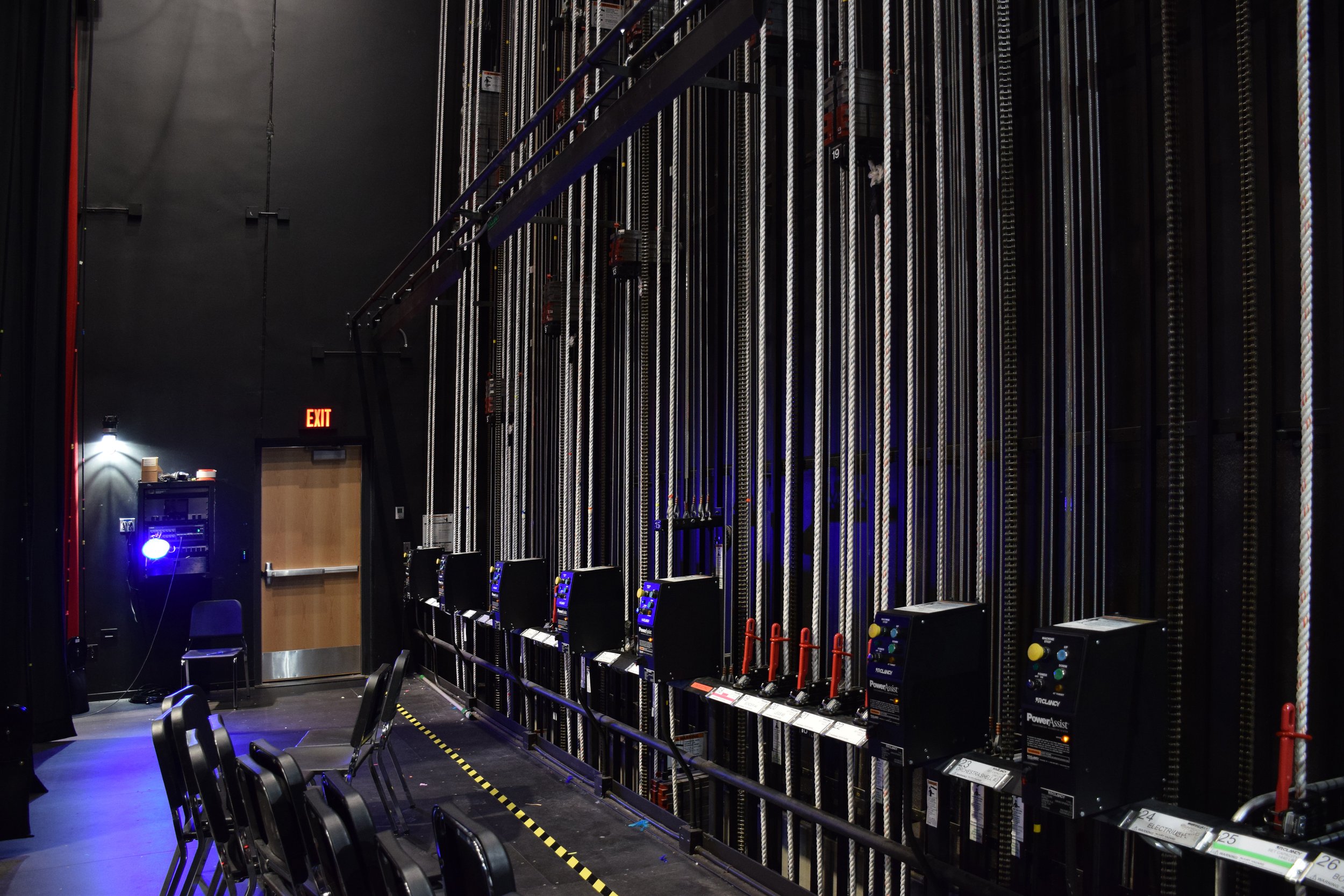BACK STAGE.jpg