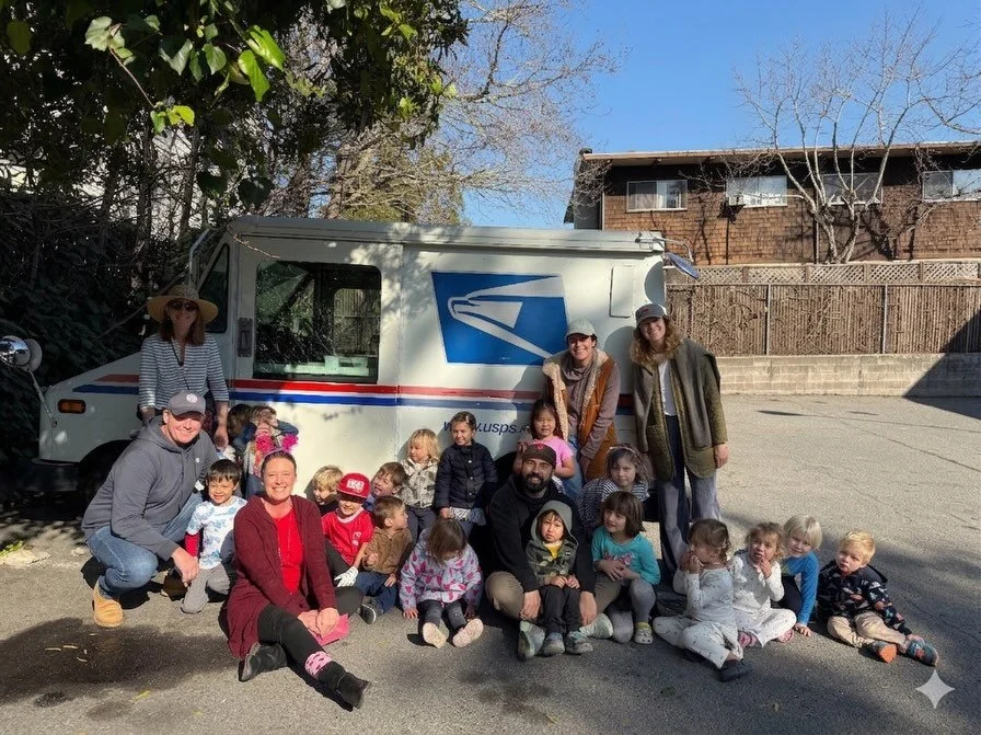 Rainy days might be for ducks, but sunny ones are for deliveries! ☀️📦

The Twin Cities Community Preschool crew took advantage of the gorgeous weather to explore the neighborhood and see exactly what makes our community tick. We took a special field