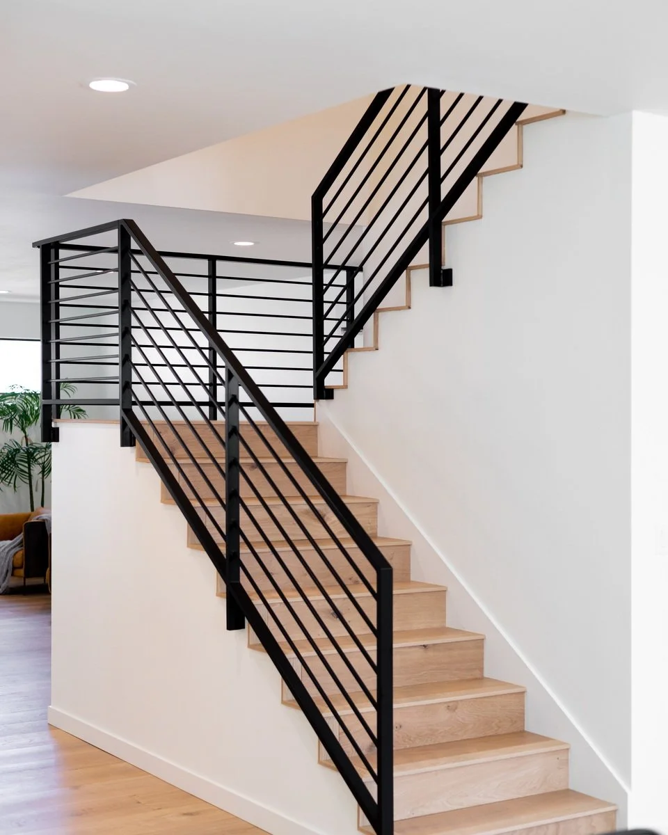 Custom railing
hardwood floor 
stairs
custom millwork
finish carpentry
Contractor 
Builder
Carpenter
Remodel
Custom home
Framing
Siding installation
Cabinets
Door installation
Trim installation
Deck builders
Sauna builders
Finish carpentry
Kitchen re
