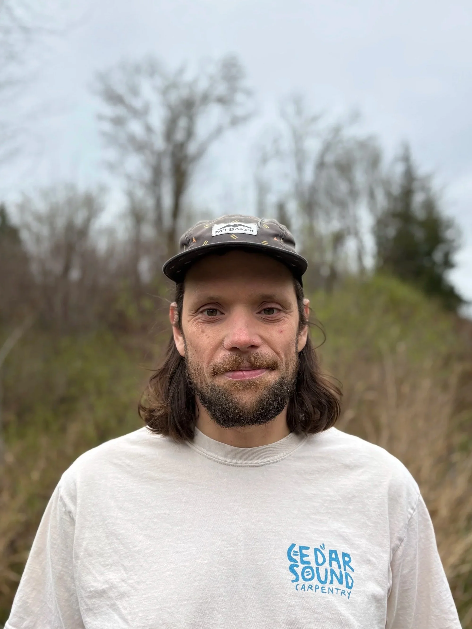 Owner contractor carpenter Elliott Duffus Full Service Contractor Remodel Home Services