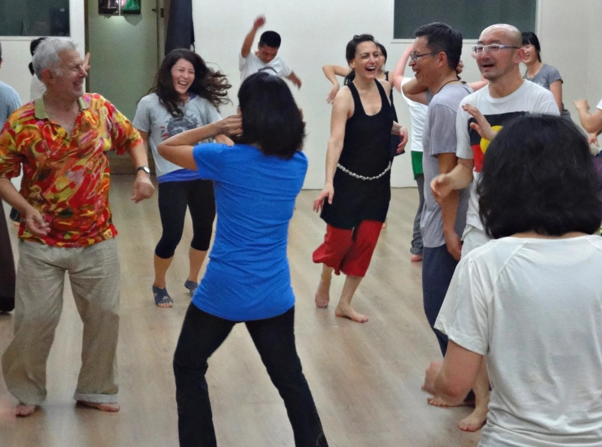 OPEN FLOOR - Meditation and conscious dance with Kim Vetter